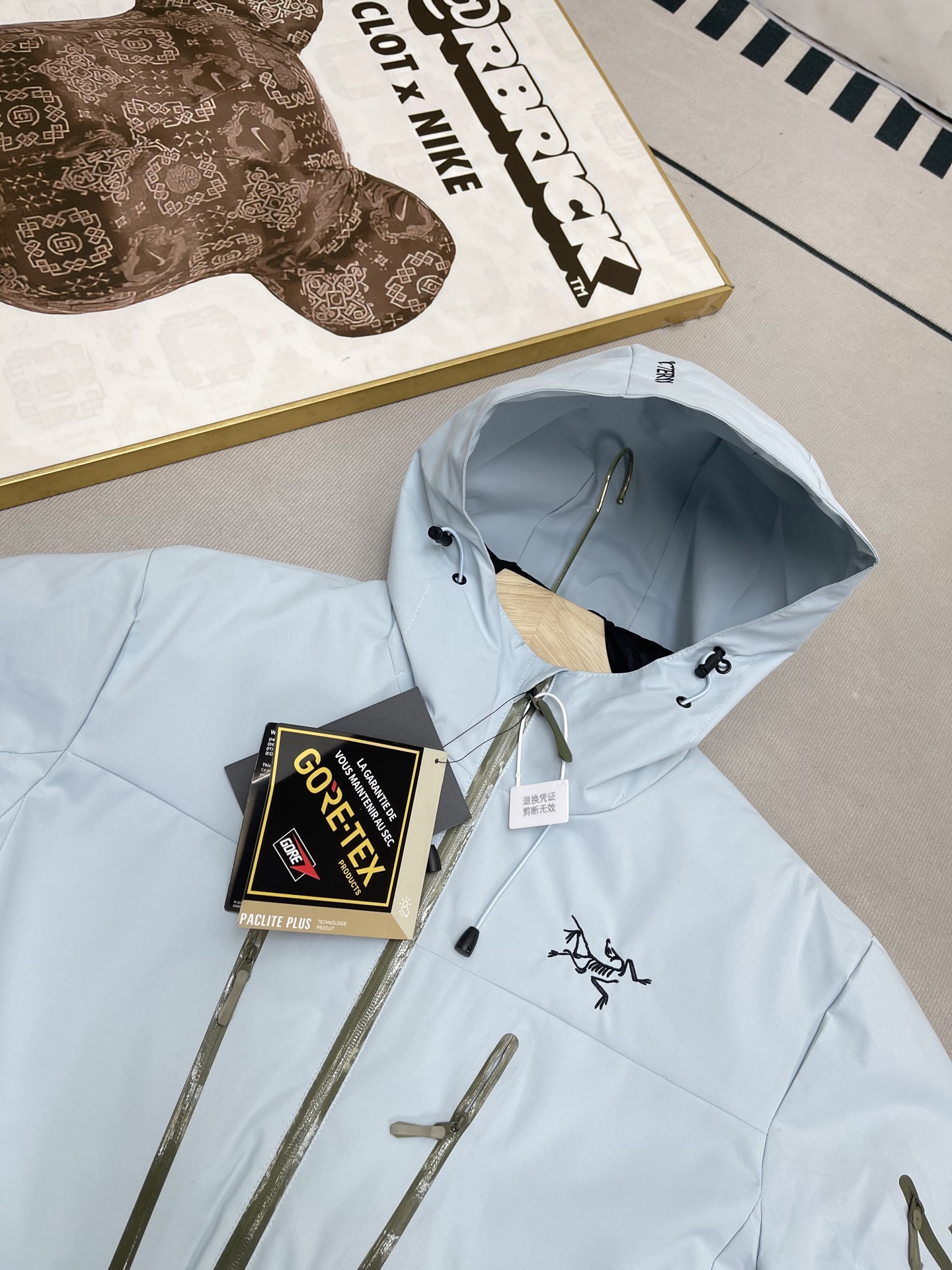 Arc'teryx 一比一連帽二合一冲锋衣GORE-TEX防水外套黑白雙色戶外款| 12 Arc'teryx 一比一連帽二合一冲锋衣GORE-TEX防水外套黑白雙色戶外款