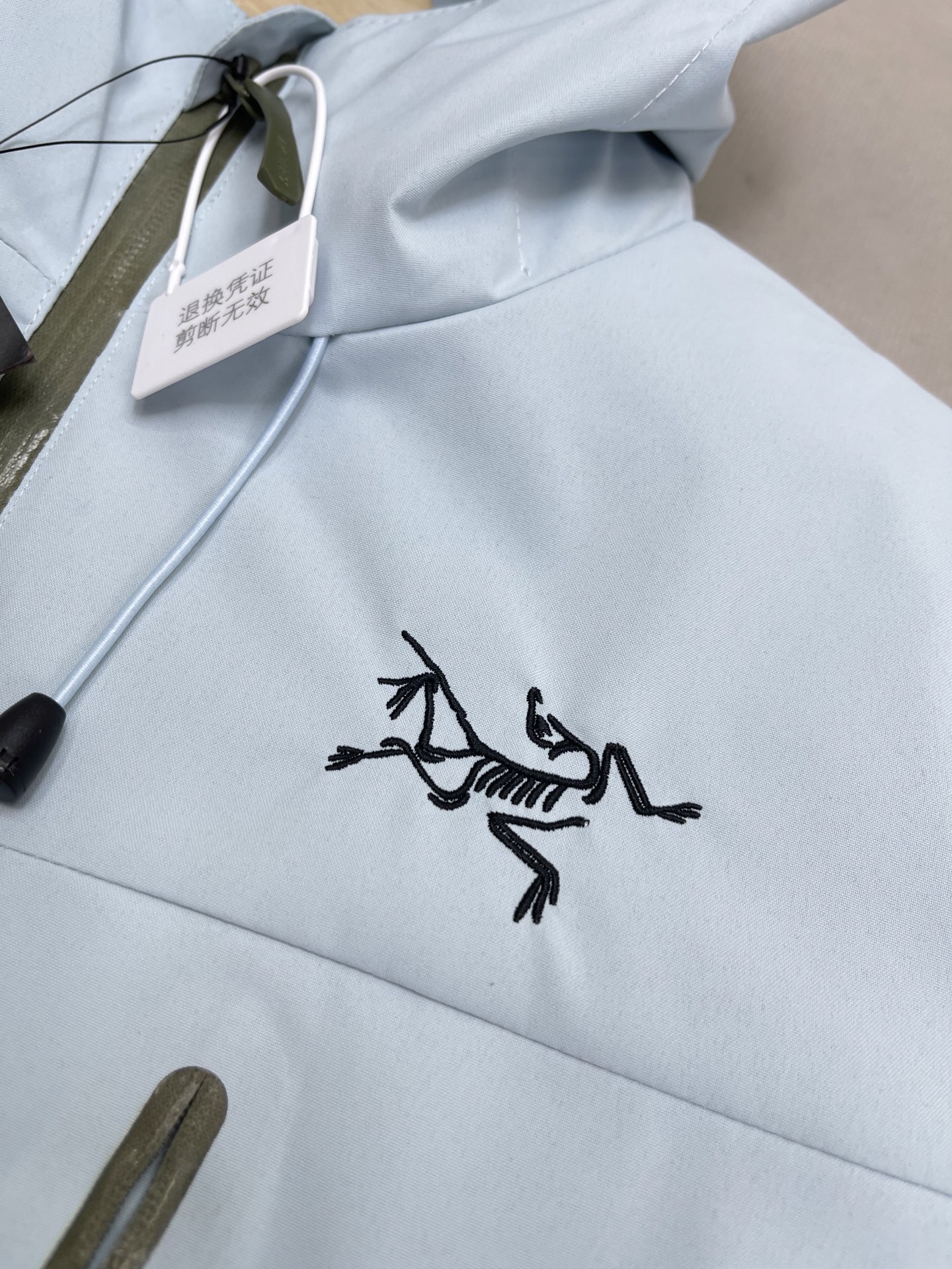 Arc'teryx 一比一連帽二合一冲锋衣GORE-TEX防水外套黑白雙色戶外款| 10 Arc'teryx 一比一連帽二合一冲锋衣GORE-TEX防水外套黑白雙色戶外款