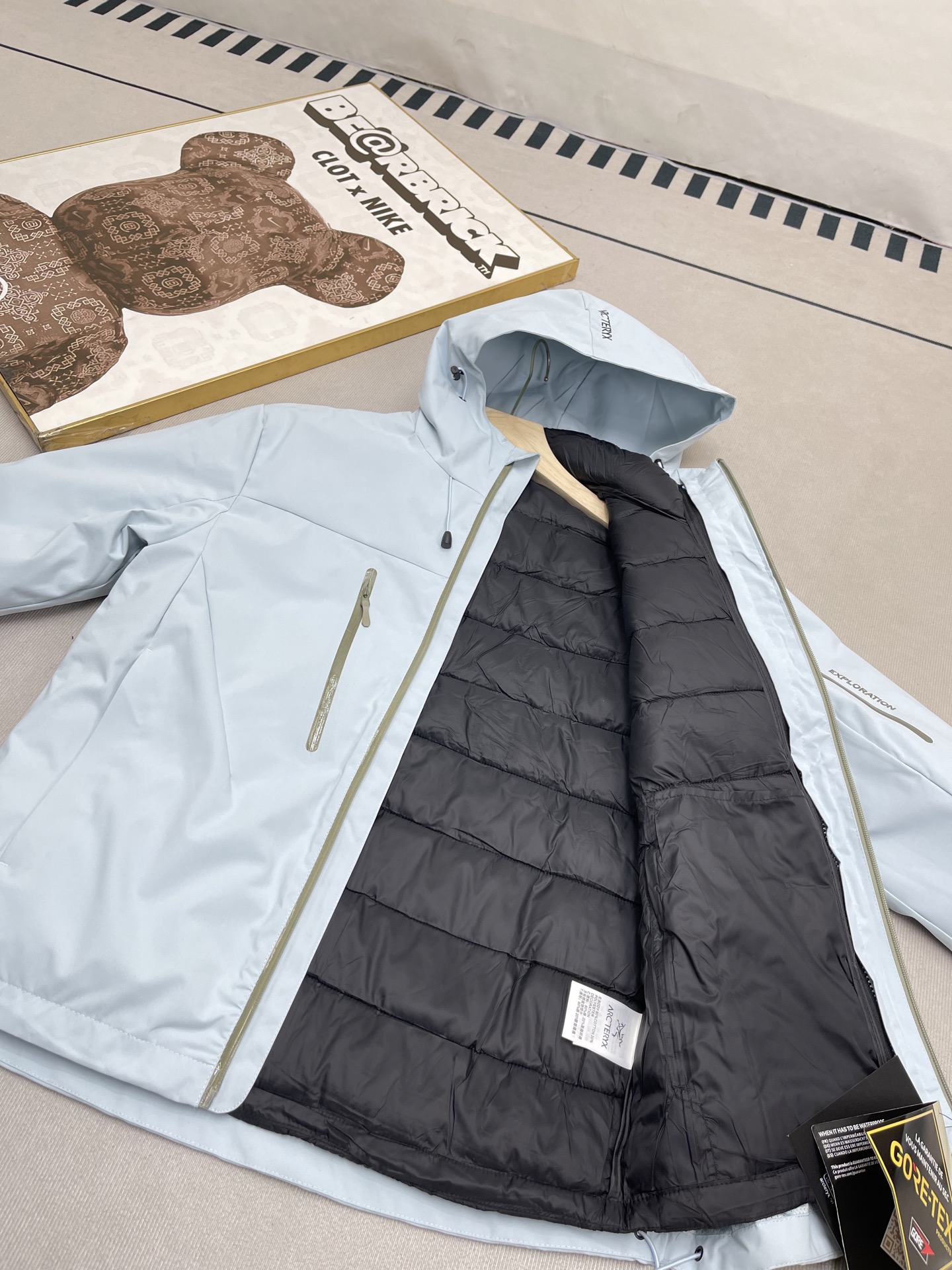Arc'teryx 一比一連帽二合一冲锋衣GORE-TEX防水外套黑白雙色戶外款| 7 Arc'teryx 一比一連帽二合一冲锋衣GORE-TEX防水外套黑白雙色戶外款