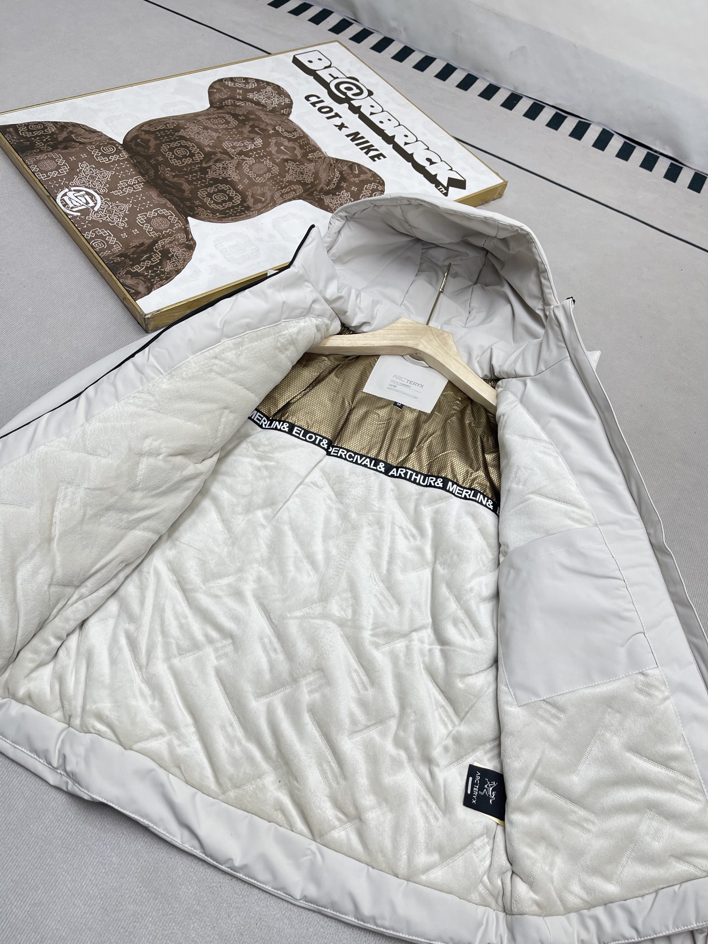 Arc'teryx 原單風格防風外套男款黑白兩色極簡輕量搭配款| 9 Arc'teryx 原單風格防風外套男款黑白兩色極簡輕量搭配款