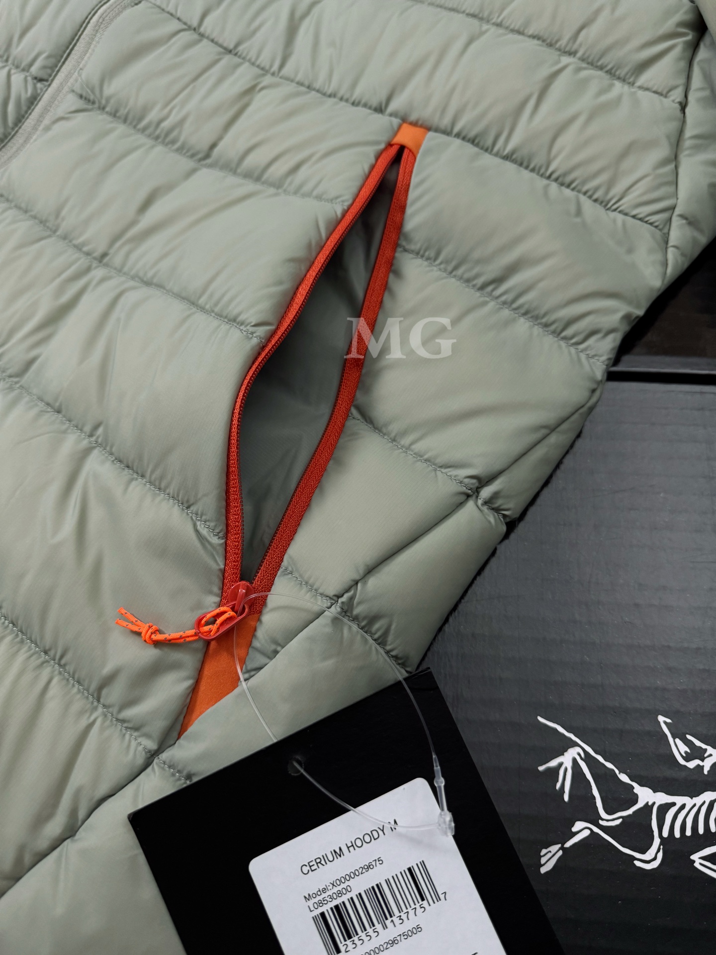 Arc'teryx 高仿羽絨外套男款850蓬岩灰綠抗寒款| 12 Arc'teryx 高仿羽絨外套男款850蓬岩灰綠抗寒款