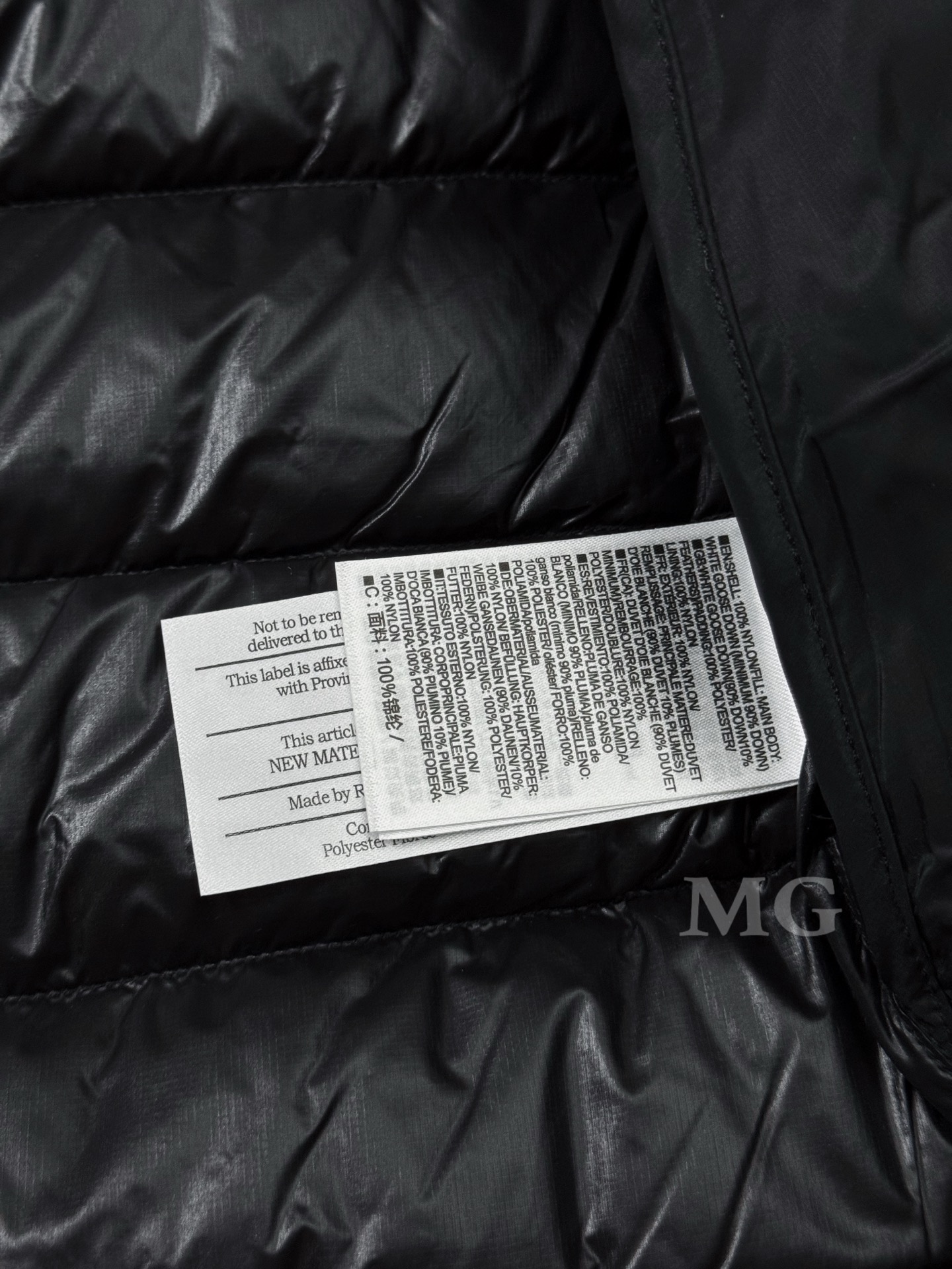 Arc'teryx 一比一羽絨外套男款黑色連帽收納設計850蓬| 8 Arc'teryx 一比一羽絨外套男款黑色連帽收納設計850蓬