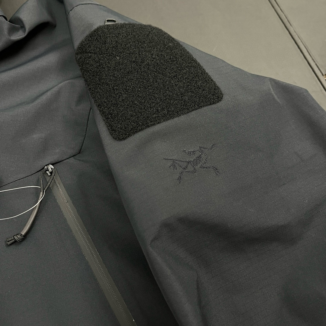 Arc'teryx 一比一GORE-TEX黑色戰術外套男款潮流抗水款| 11 Arc'teryx 一比一GORE-TEX黑色戰術外套男款潮流抗水款