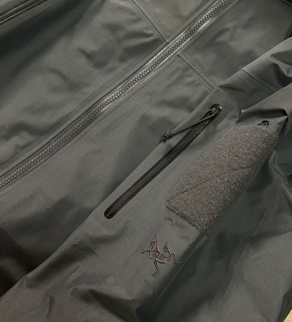 Arc'teryx 原單灰藍GORE-TEX外套男款都市防風設計款| 8 Arc'teryx 原單灰藍GORE-TEX外套男款都市防風設計款