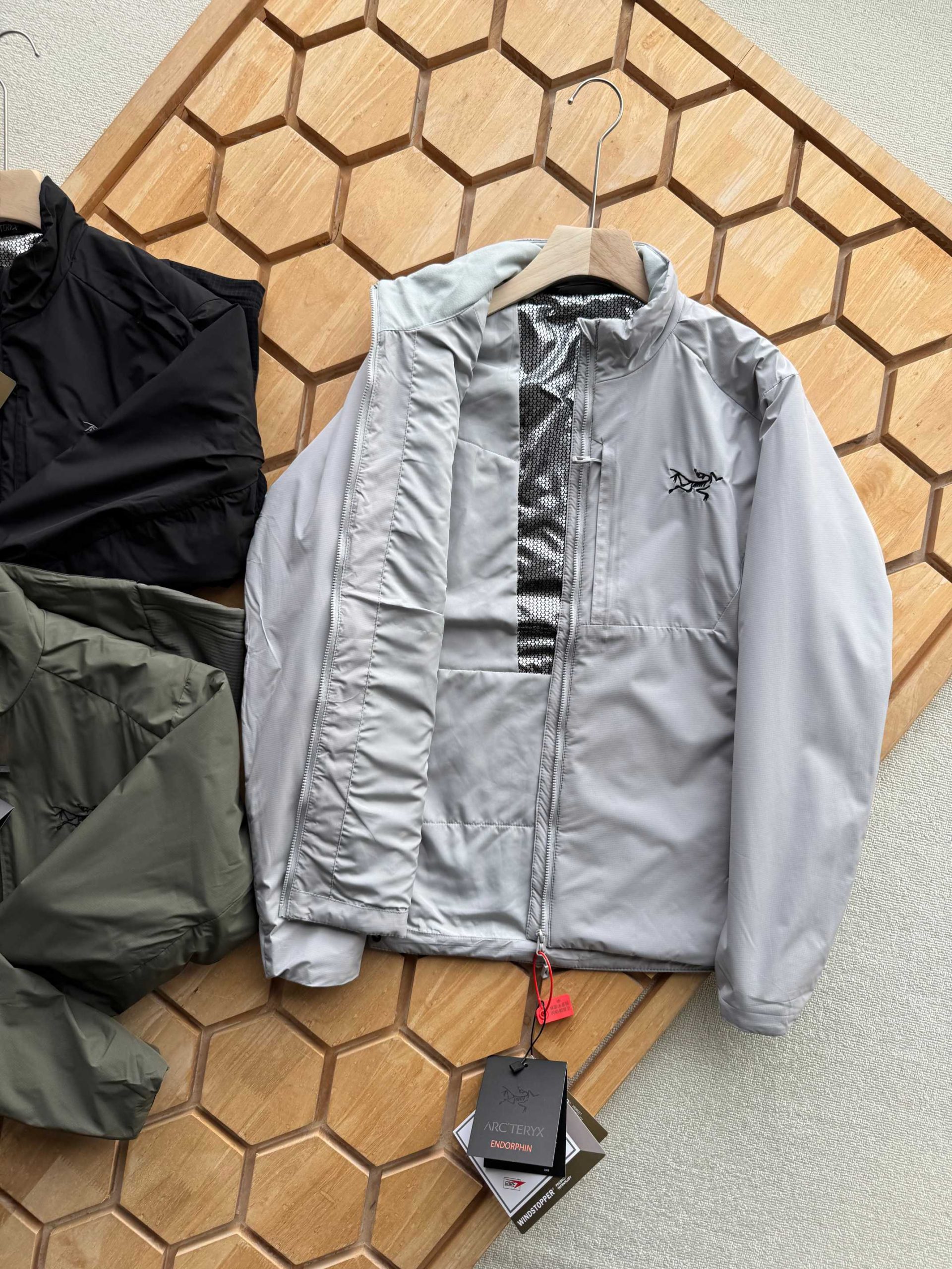 Arc'teryx A貨防風防潑水外套 男款輕薄機能立領三色選擇| 12 Arc'teryx A貨防風防潑水外套 男款輕薄機能立領三色選擇