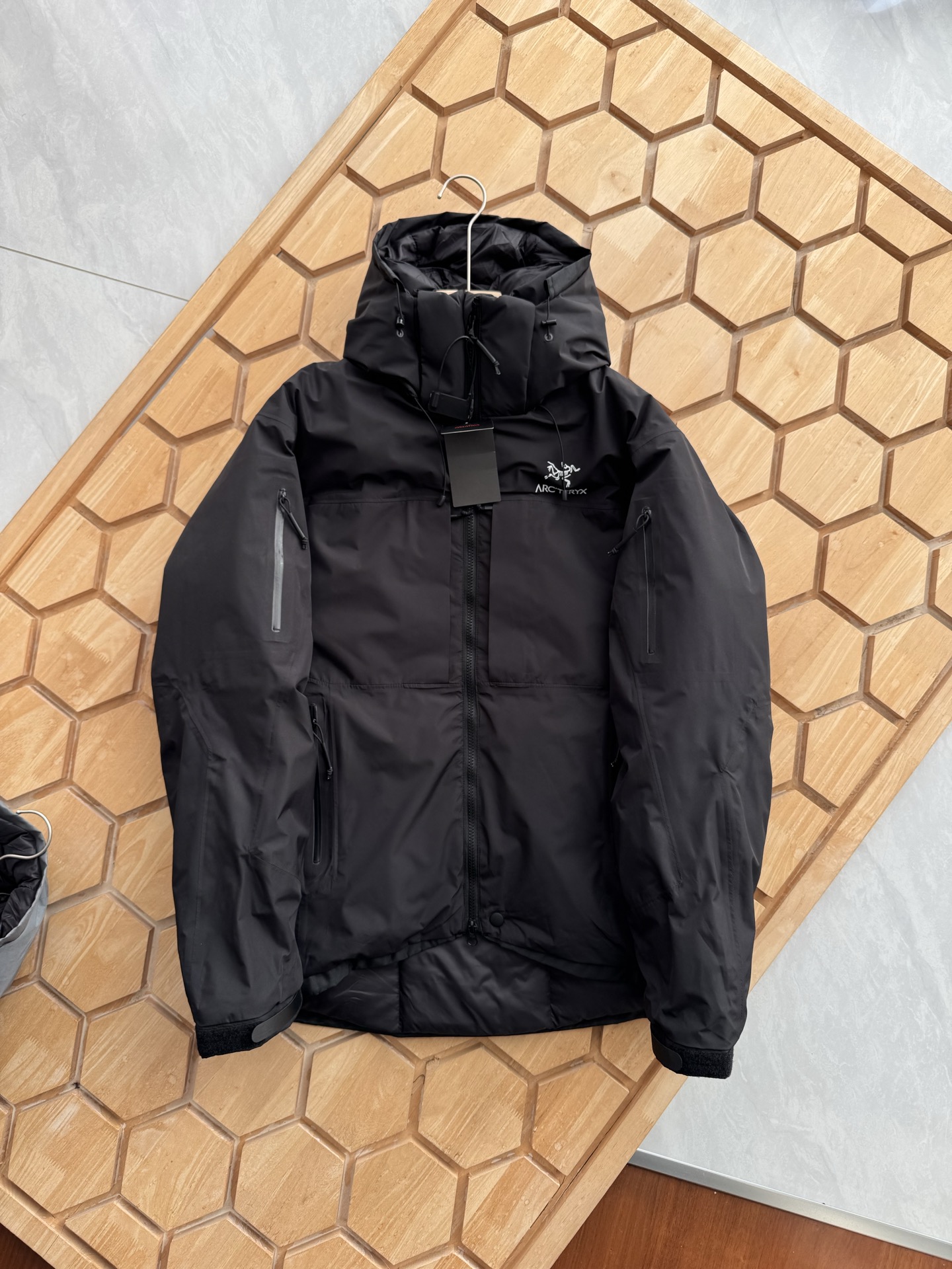 Arc'teryx 原單戶外連帽羽绒 衝鋒衣 灰、黑、軍綠三色防風機能外套| 8 Arc'teryx 原單戶外連帽羽绒 衝鋒衣 灰、黑、軍綠三色防風機能外套