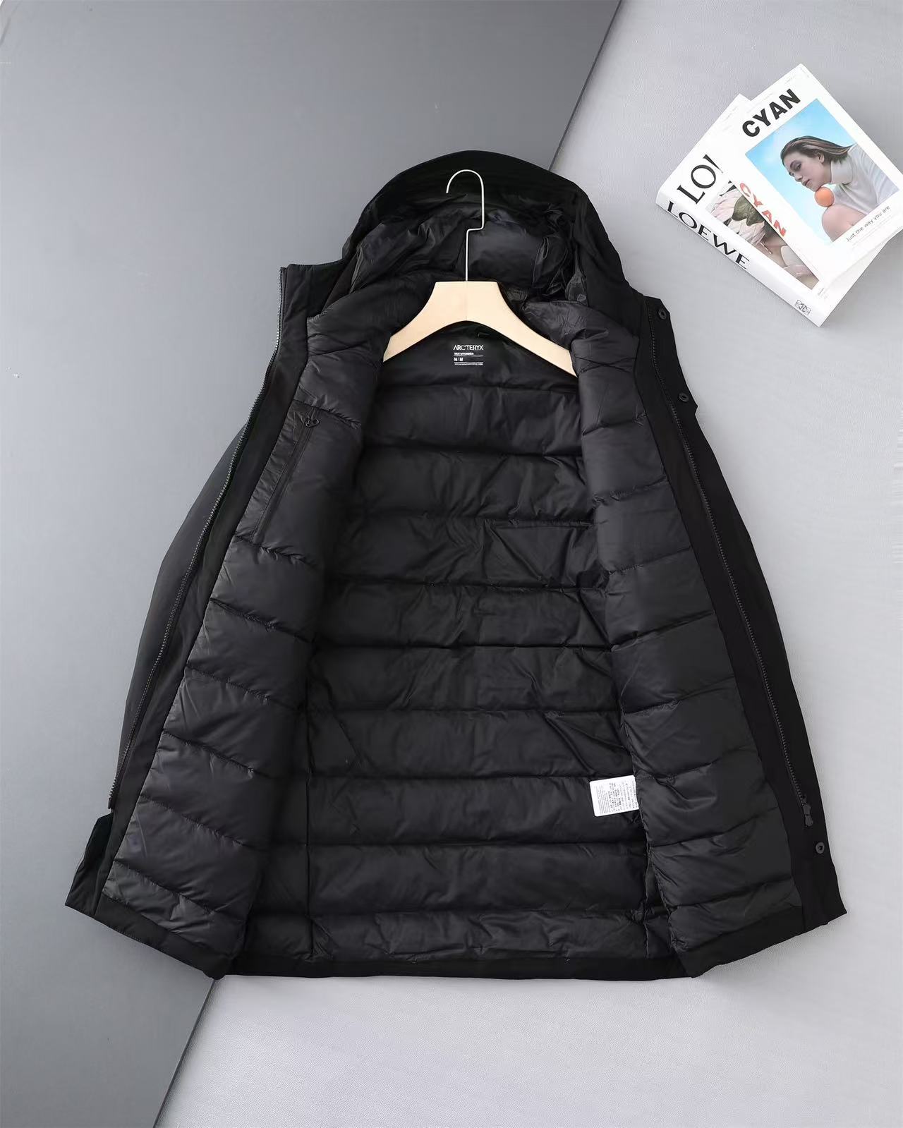 Arc'teryx A貨中長版連帽羽絨外套 黑與藏青防風保暖長版男裝| 11 Arc'teryx A貨中長版連帽羽絨外套 黑與藏青防風保暖長版男裝