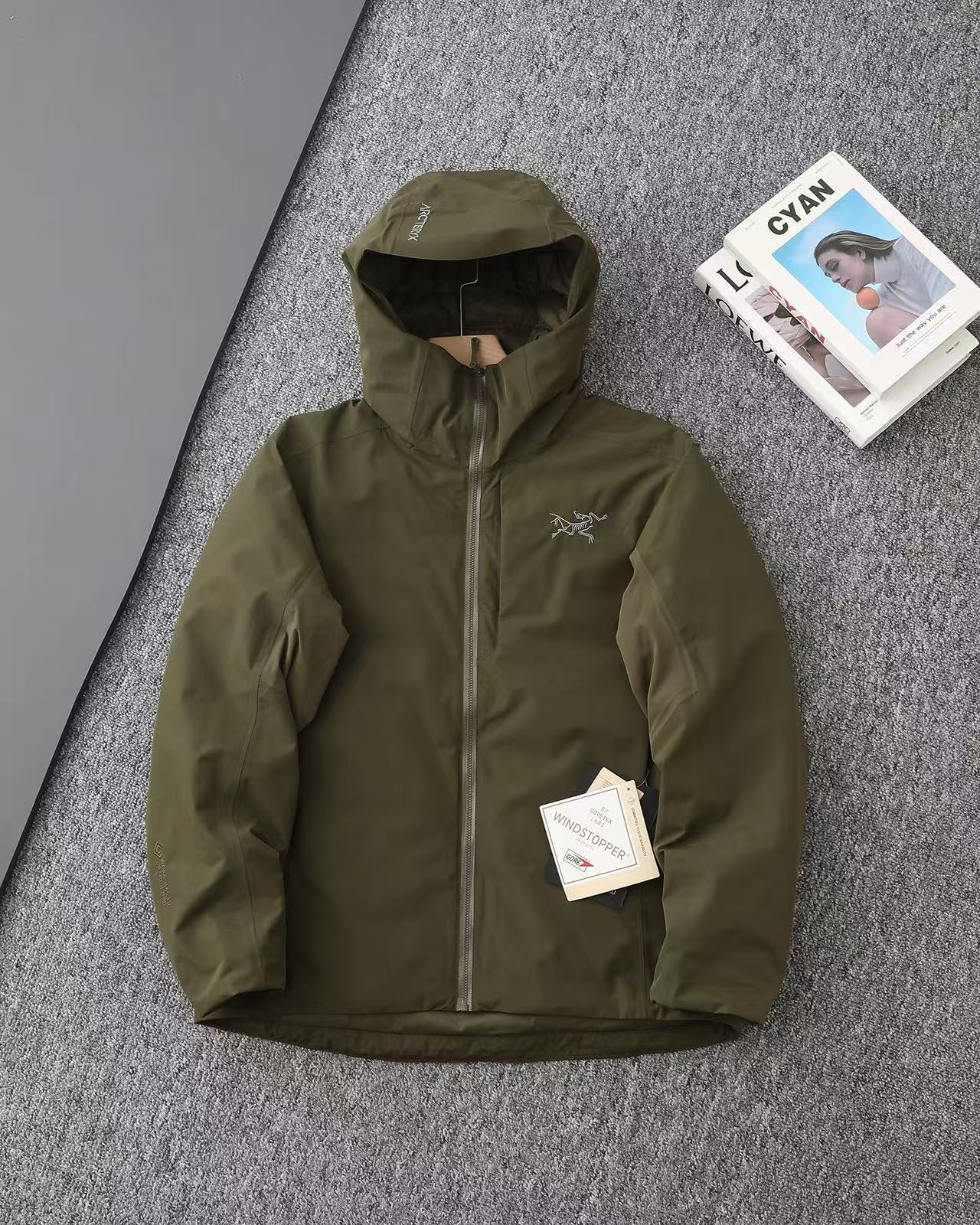 Arc'teryx 高仿戶外防風連帽羽绒外套 六色選擇 多功能輕量設計款| 10 Arc'teryx 高仿戶外防風連帽羽绒外套 六色選擇 多功能輕量設計款