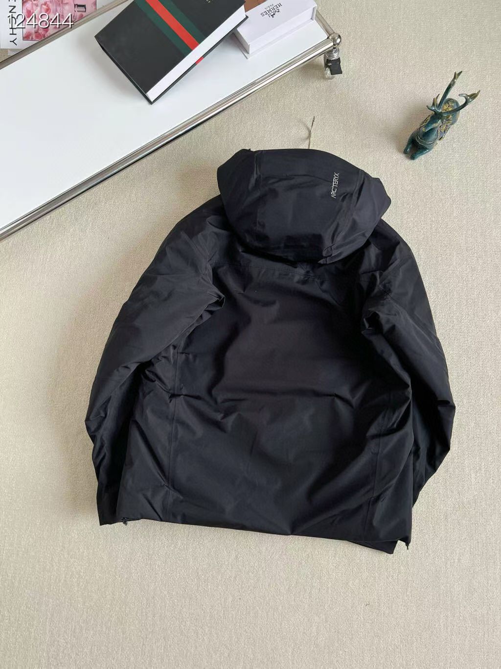 Arc'teryx A貨撞色拼接連帽衝鋒衣 三色選擇 山系造型首選| 11 Arc'teryx A貨撞色拼接連帽衝鋒衣 三色選擇 山系造型首選