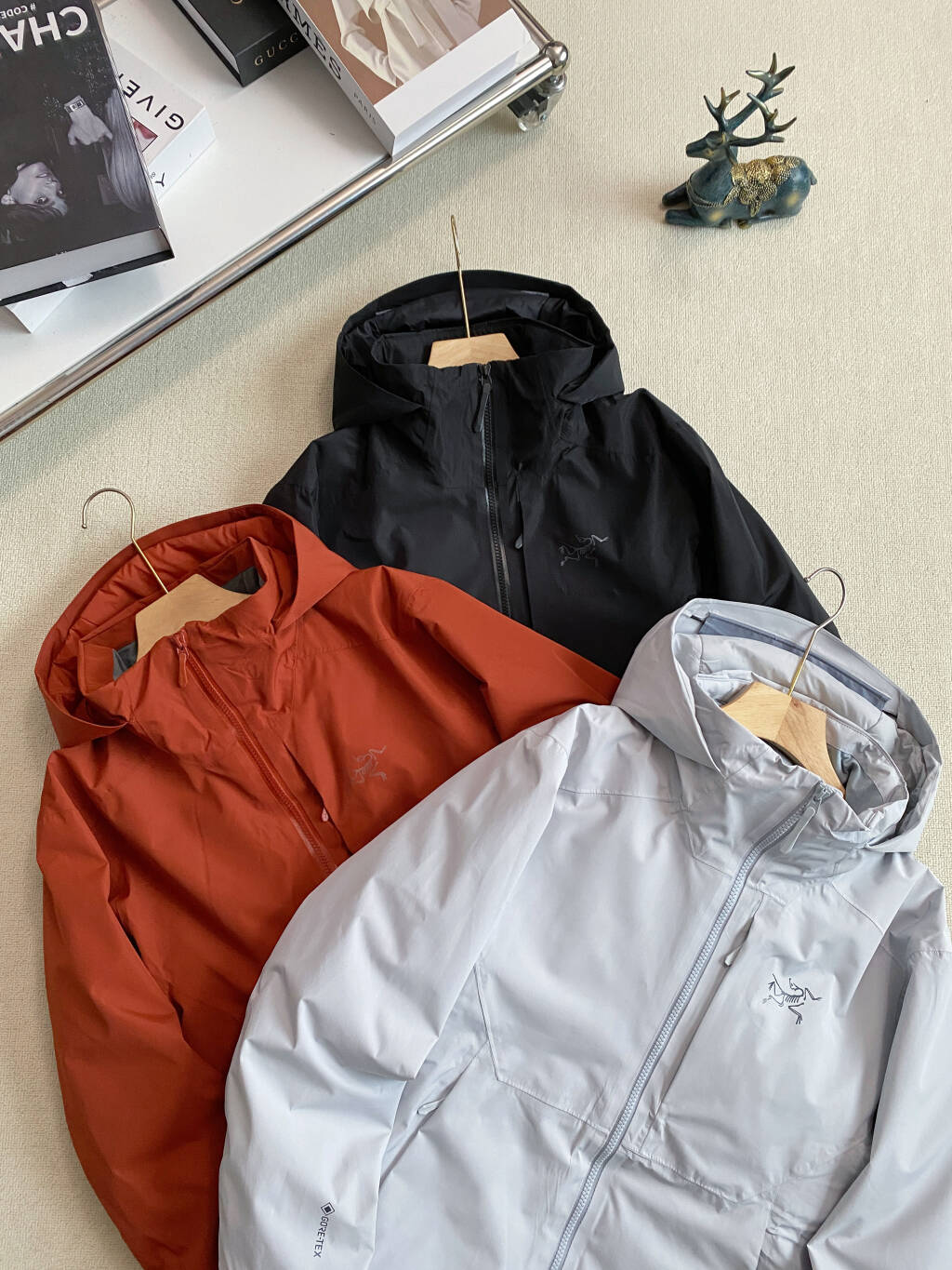 Arc'teryx 一比一機能防風外套 三色設計輕量抗風版型| 10 Arc'teryx 一比一機能防風外套 三色設計輕量抗風版型