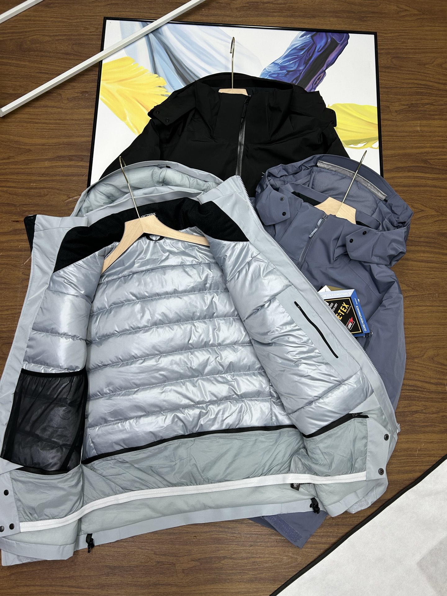 Arc'teryx A貨防風羽绒夾克外套 三色經典連帽款| 12 Arc'teryx A貨防風羽绒夾克外套 三色經典連帽款