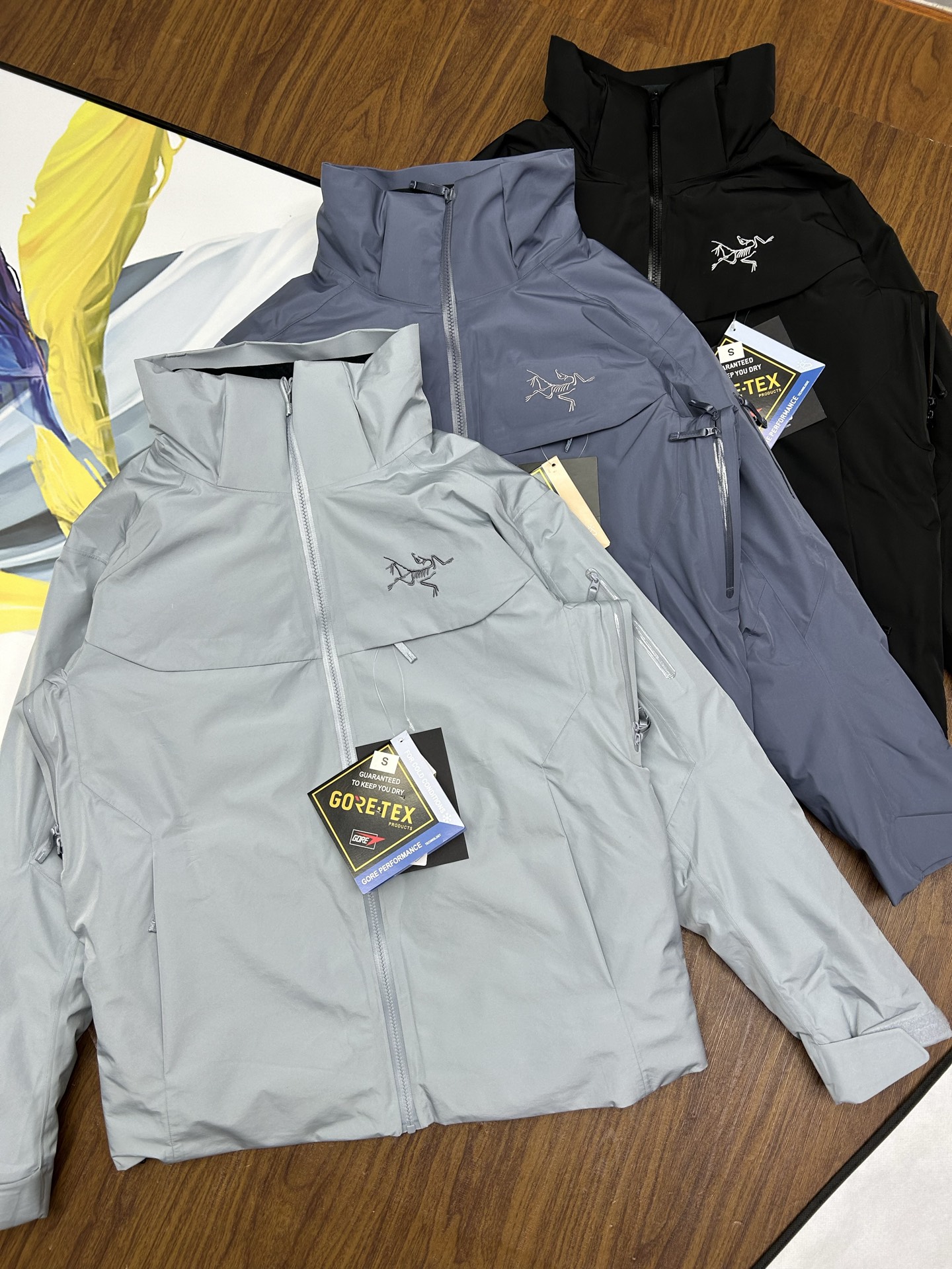 Arc'teryx A貨防風羽绒夾克外套 三色經典連帽款| 9 Arc'teryx A貨防風羽绒夾克外套 三色經典連帽款