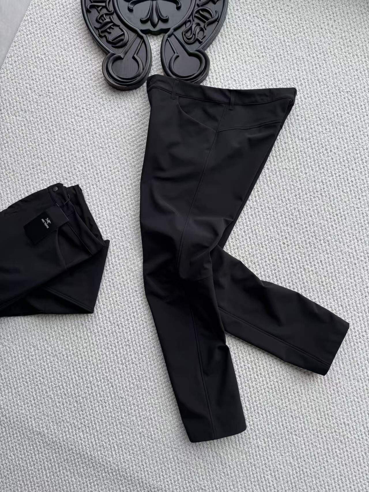 Arc'teryx 高仿男士黑色軟殼褲 彈性修身剪裁款 戶外機能風| 11 Arc'teryx 高仿男士黑色軟殼褲 彈性修身剪裁款 戶外機能風