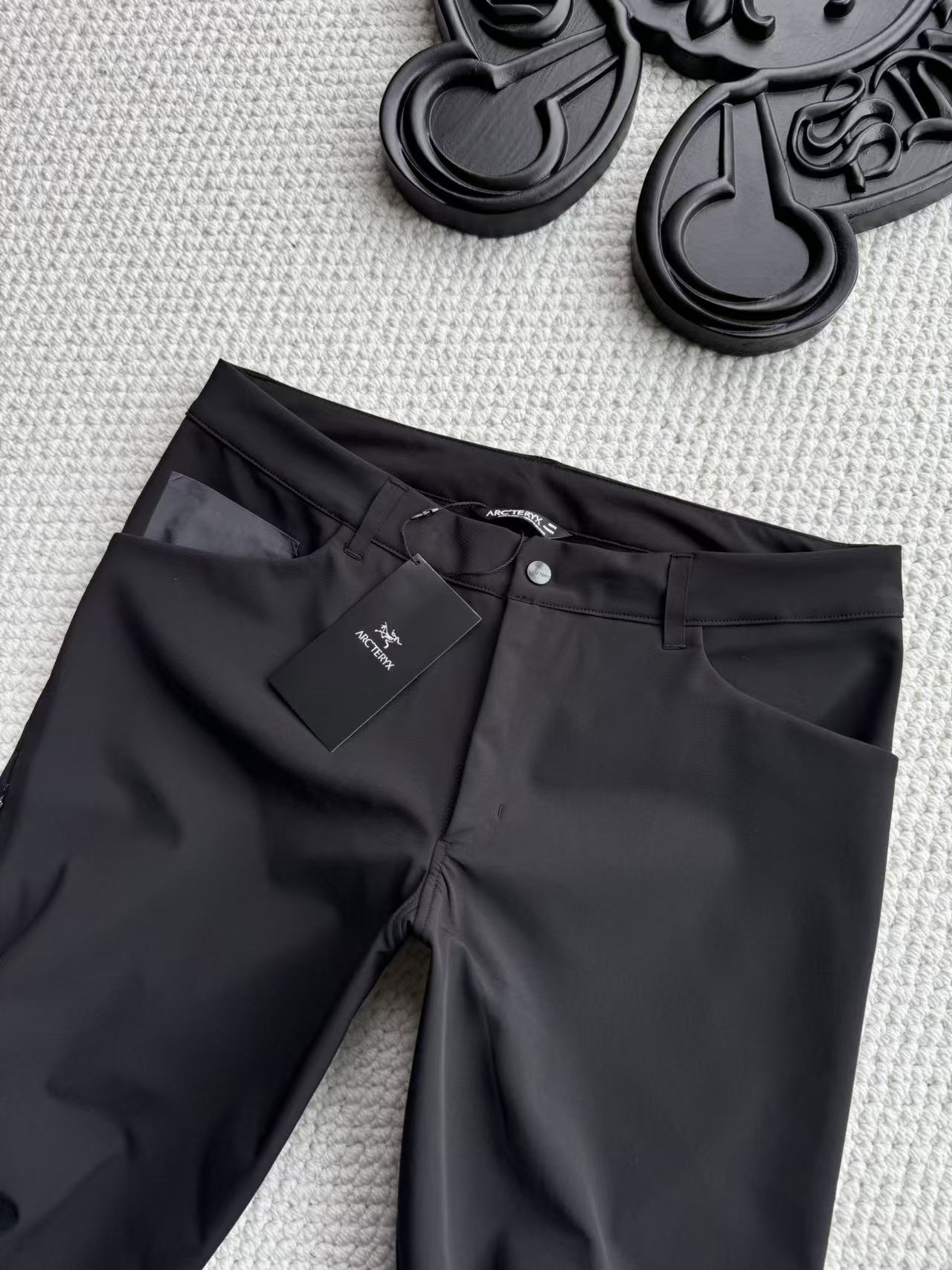 Arc'teryx 高仿男士黑色軟殼褲 彈性修身剪裁款 戶外機能風| 8 Arc'teryx 高仿男士黑色軟殼褲 彈性修身剪裁款 戶外機能風