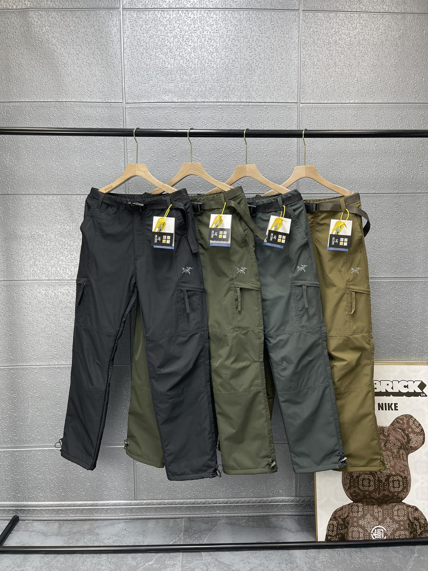 Arc'teryx 高仿男款防風長褲 多色戶外機能款 吸濕快乾剪裁