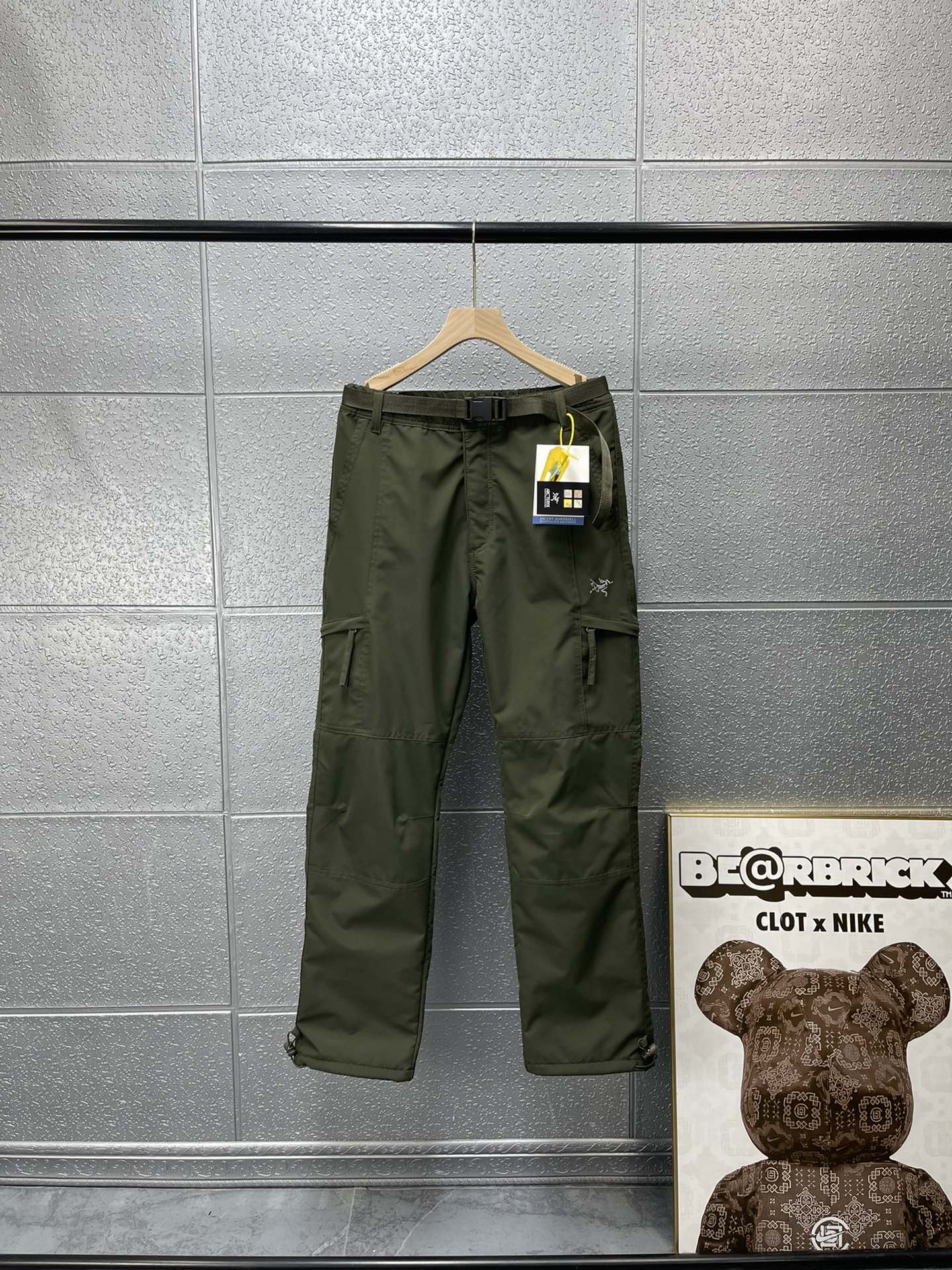 Arc'teryx 高仿男款防風長褲 多色戶外機能款 吸濕快乾剪裁| 9 Arc'teryx 高仿男款防風長褲 多色戶外機能款 吸濕快乾剪裁