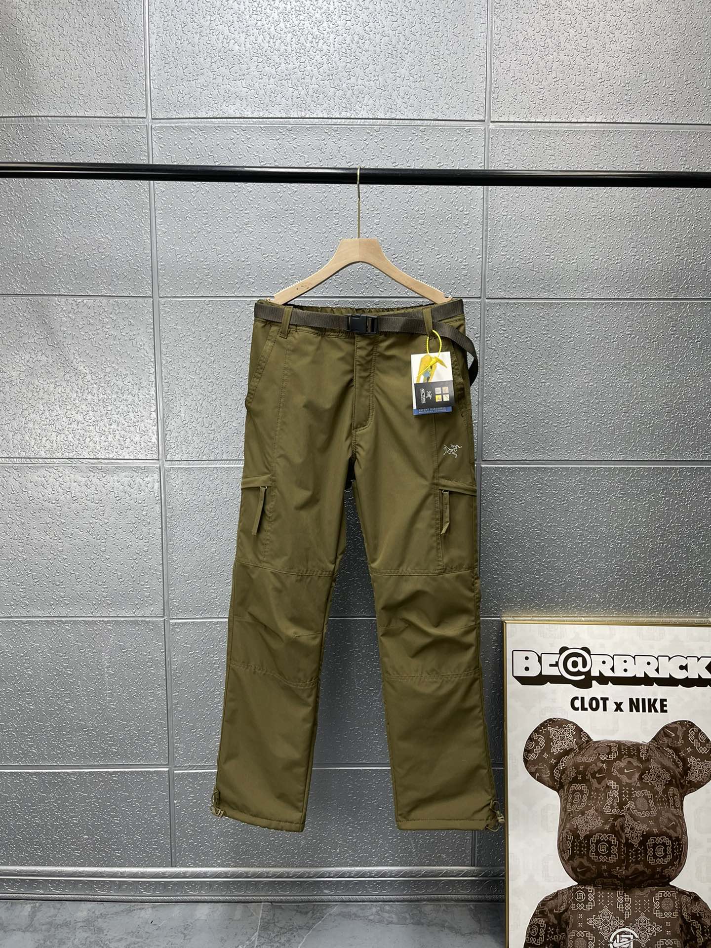 Arc'teryx 高仿男款防風長褲 多色戶外機能款 吸濕快乾剪裁| 8 Arc'teryx 高仿男款防風長褲 多色戶外機能款 吸濕快乾剪裁