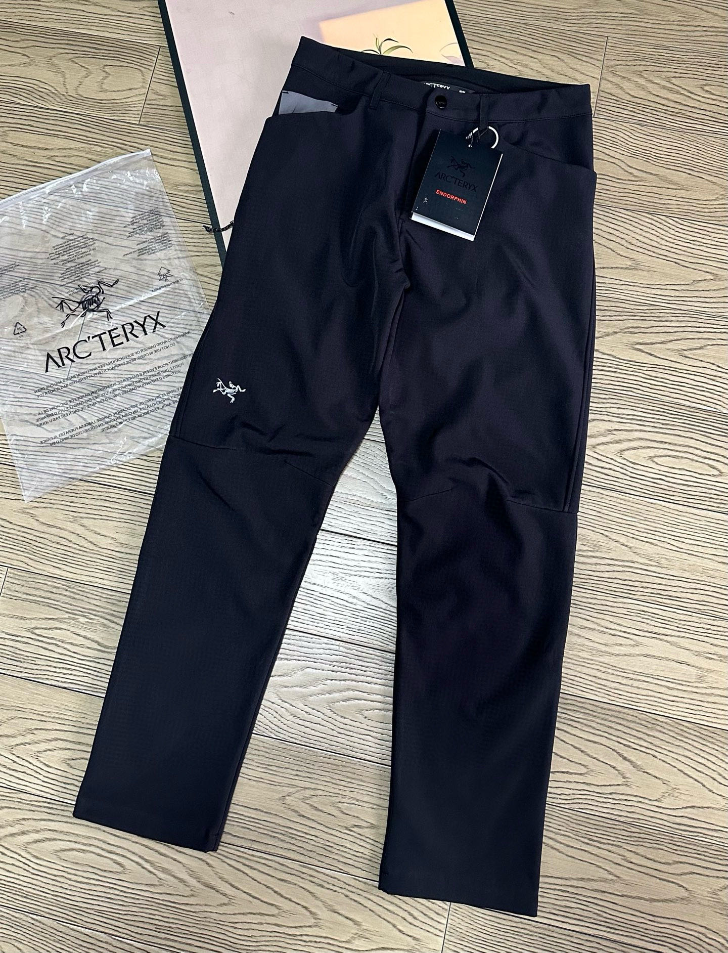 Arc'teryx 高仿Endorphin系列男褲 黑灰拼接設計款 都會機能風格| 13 Arc'teryx 高仿Endorphin系列男褲 黑灰拼接設計款 都會機能風格