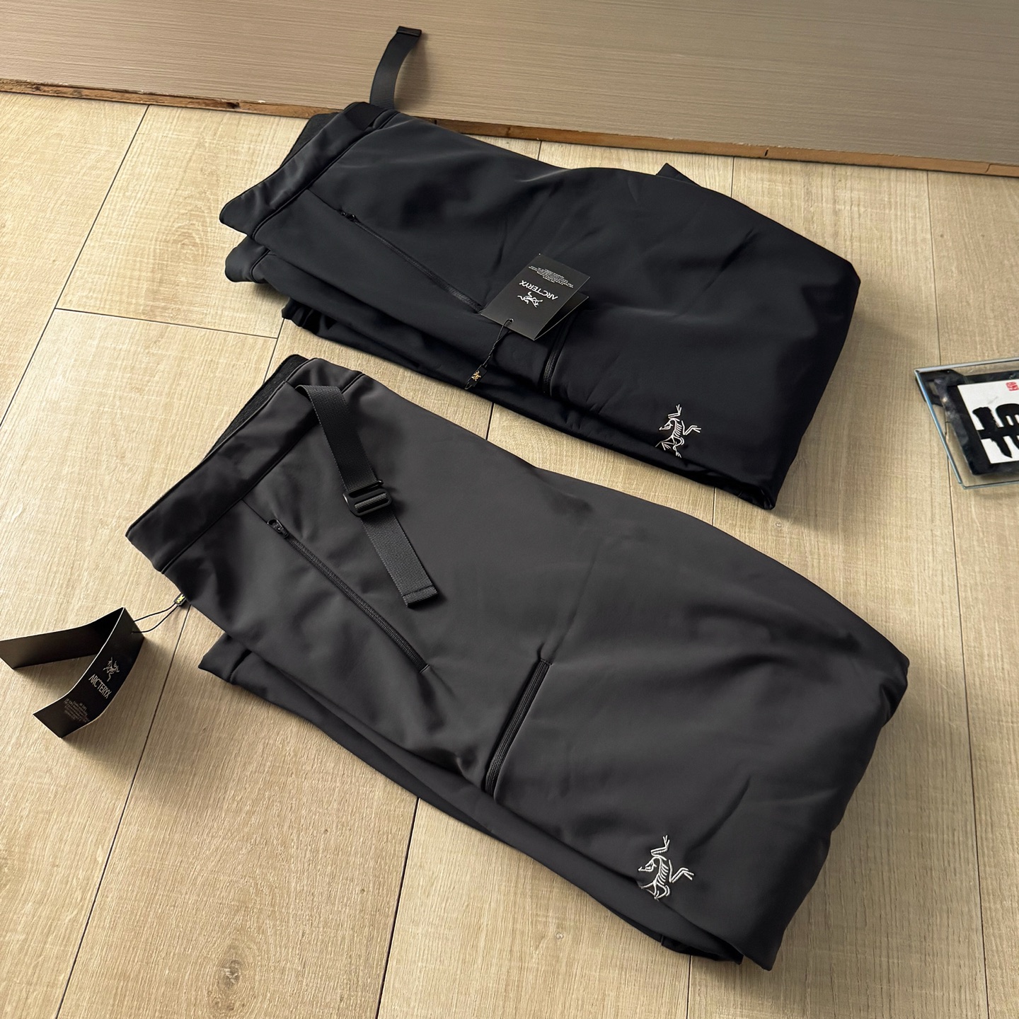 Arc'teryx 高仿男士直筒休閒褲 黑灰雙色可選 輕薄舒適款| 9 Arc'teryx 高仿男士直筒休閒褲 黑灰雙色可選 輕薄舒適款