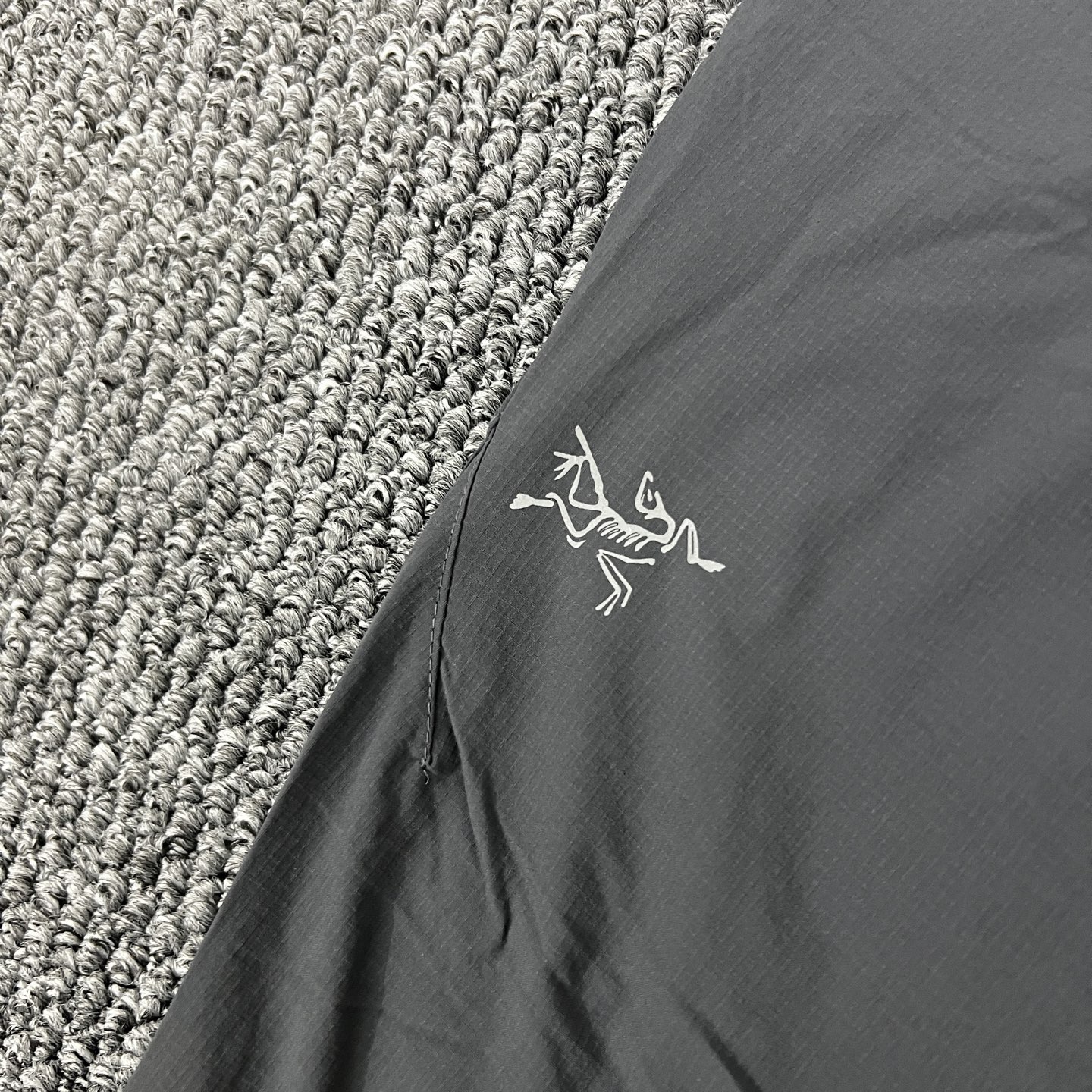Arc'teryx 高仿男款輕機能長褲 三色選擇 都會風剪裁設計| 10 Arc'teryx 高仿男款輕機能長褲 三色選擇 都會風剪裁設計