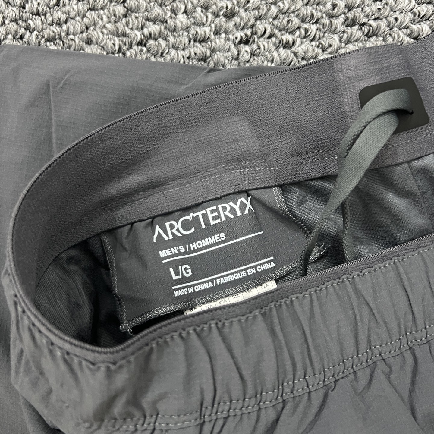 Arc'teryx 高仿男款輕機能長褲 三色選擇 都會風剪裁設計| 9 Arc'teryx 高仿男款輕機能長褲 三色選擇 都會風剪裁設計