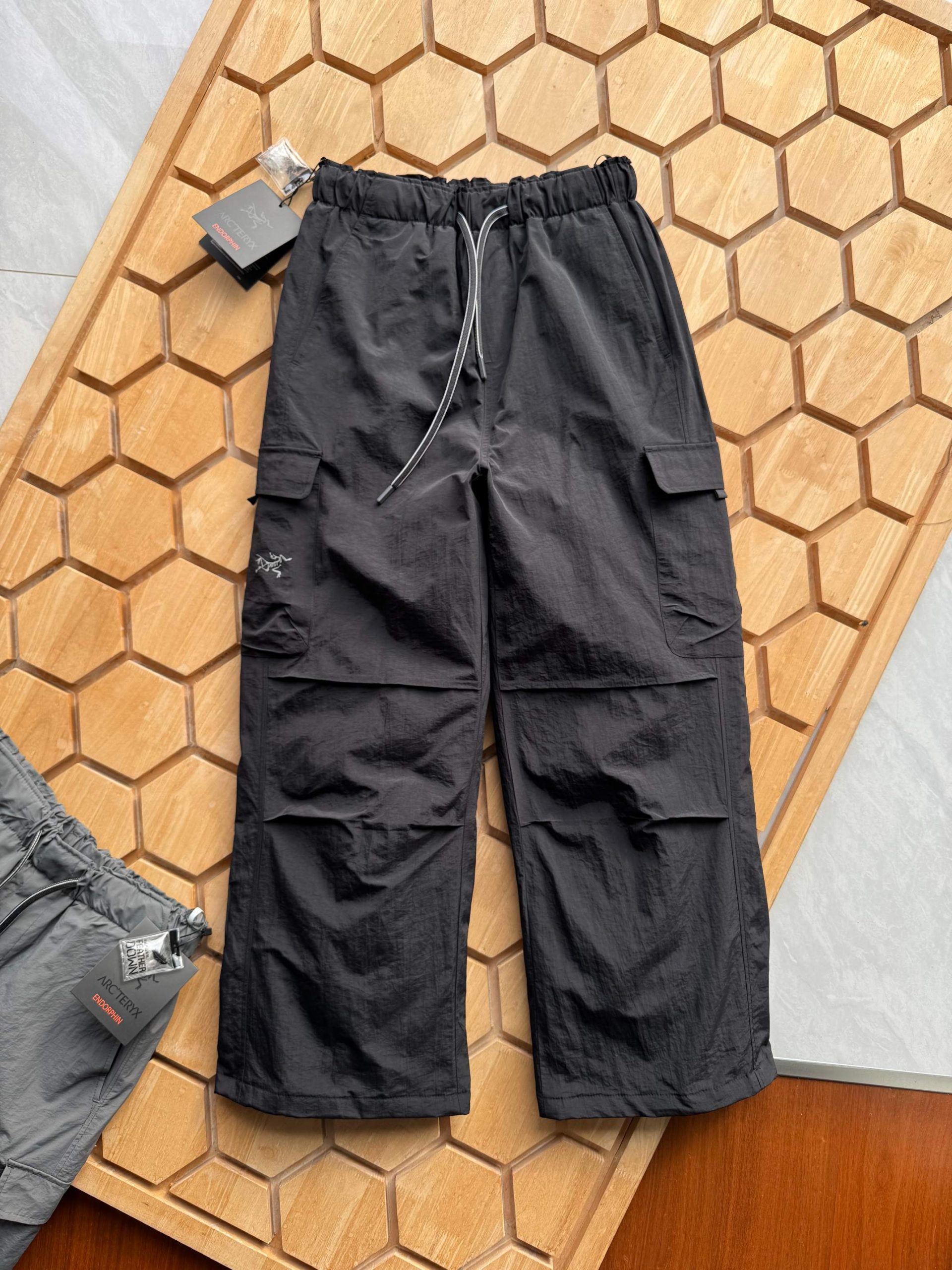 Arc'teryx 高仿Endorphin系列男褲 機能束腳寬褲 多口袋設計| 10 Arc'teryx 高仿Endorphin系列男褲 機能束腳寬褲 多口袋設計