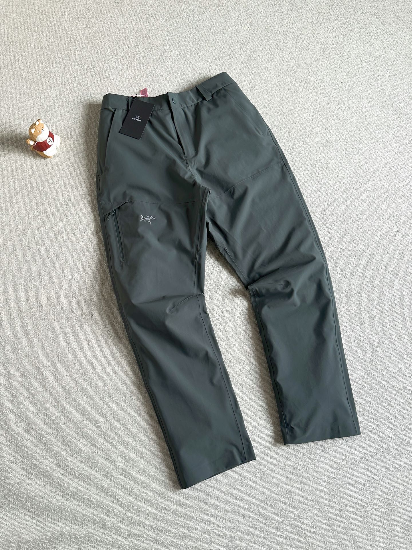 Arc'teryx 高仿男士黑色機能長褲 基礎版型設計 日常百搭款| 14 Arc'teryx 高仿男士黑色機能長褲 基礎版型設計 日常百搭款
