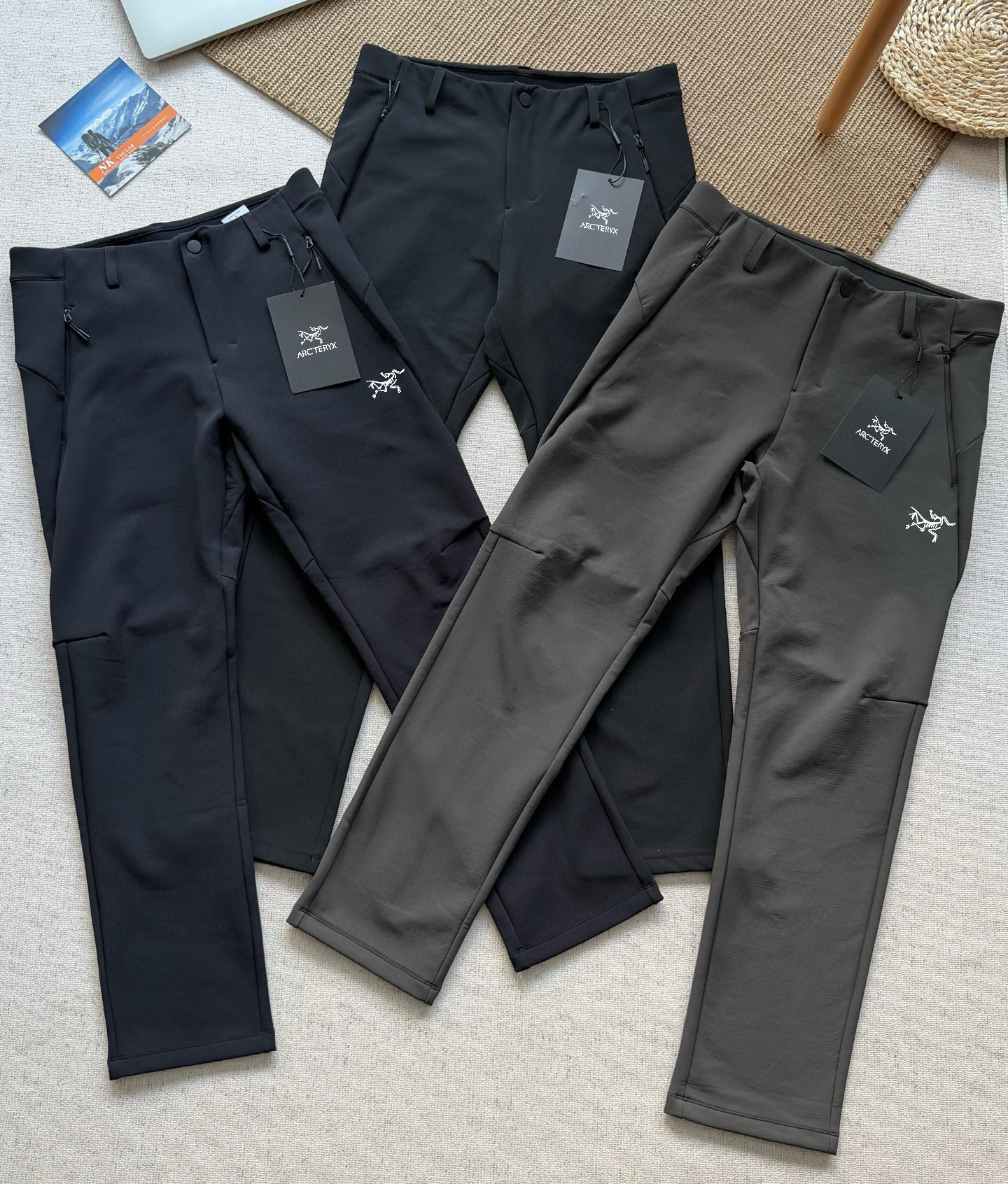 Arc'teryx 高仿男士機能長褲 三色拼接設計 彈性修身褲型
