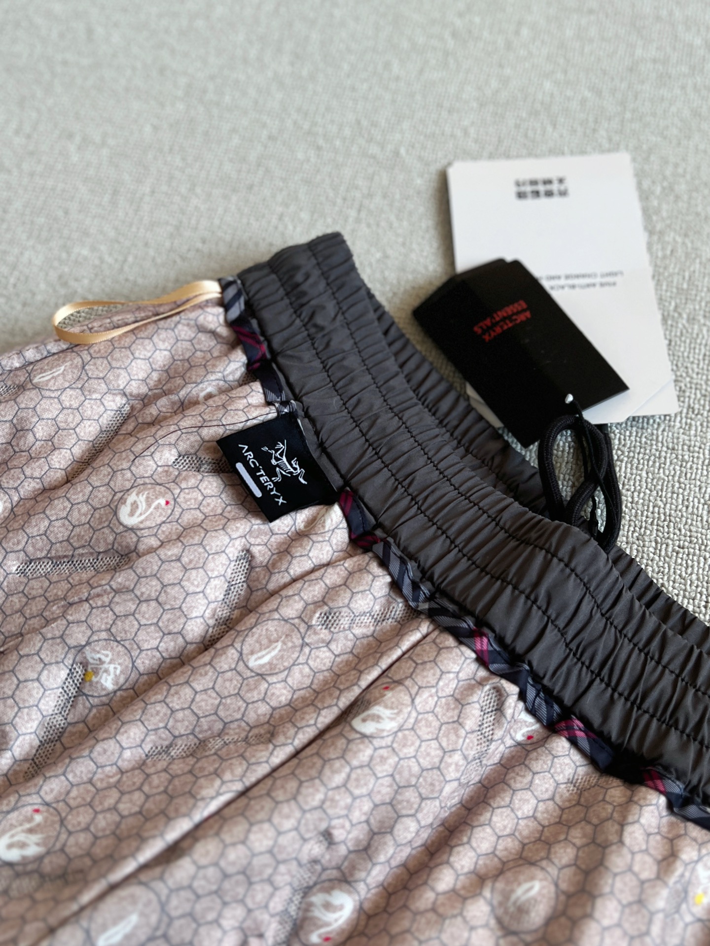 Arc'teryx 高仿灰色抽繩束口褲 男士輕量快乾款 休閒機能風| 9 Arc'teryx 高仿灰色抽繩束口褲 男士輕量快乾款 休閒機能風