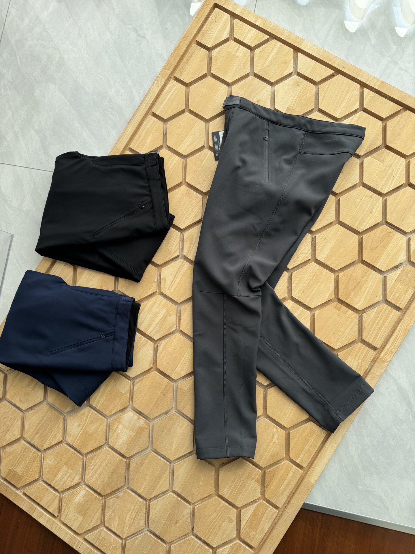 Arc'teryx 高仿男款三色機能長褲 調節式腰帶設計 彈力舒適剪裁| 12 Arc'teryx 高仿男款三色機能長褲 調節式腰帶設計 彈力舒適剪裁