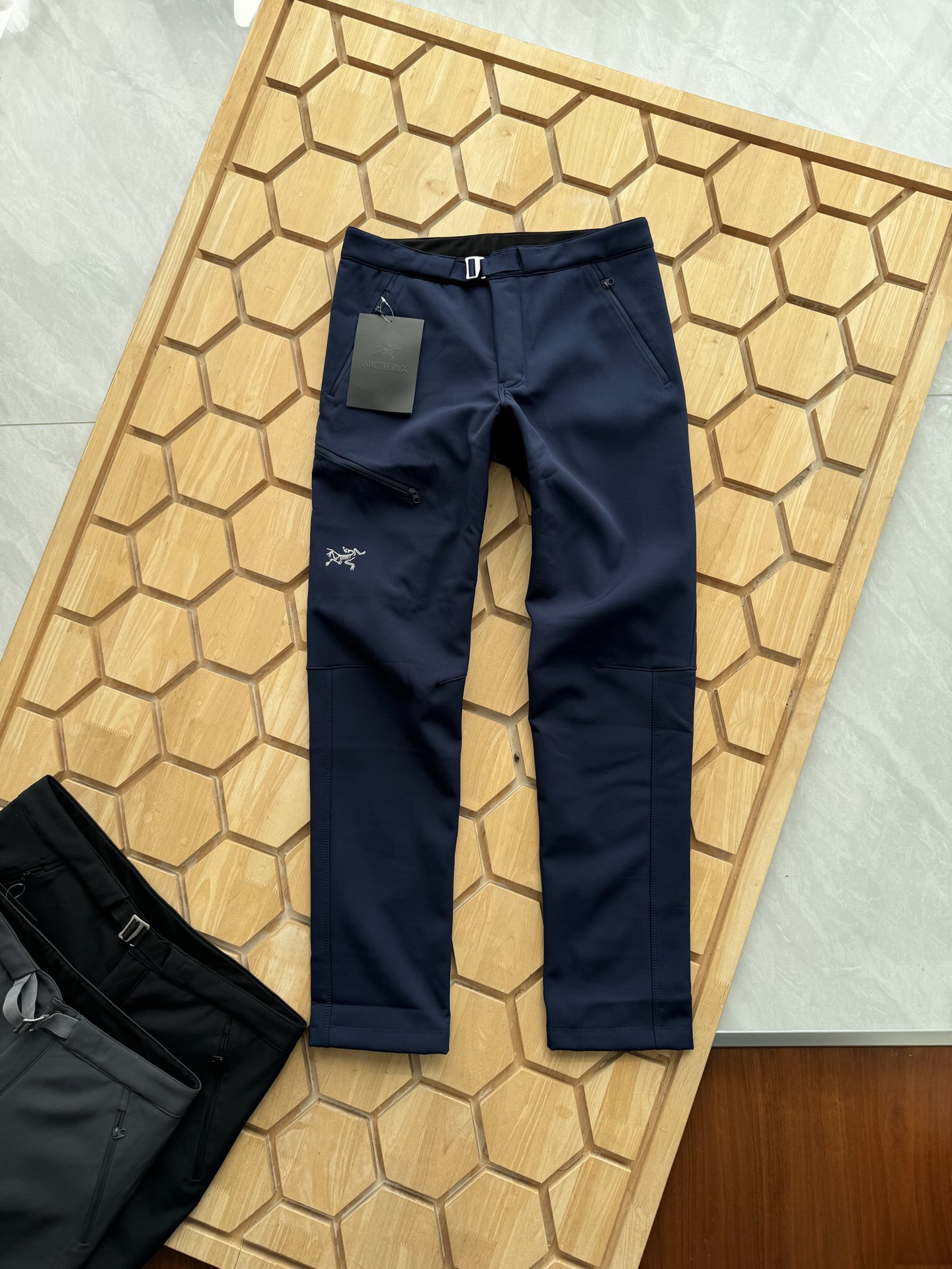 Arc'teryx 高仿男款三色機能長褲 調節式腰帶設計 彈力舒適剪裁| 11 Arc'teryx 高仿男款三色機能長褲 調節式腰帶設計 彈力舒適剪裁