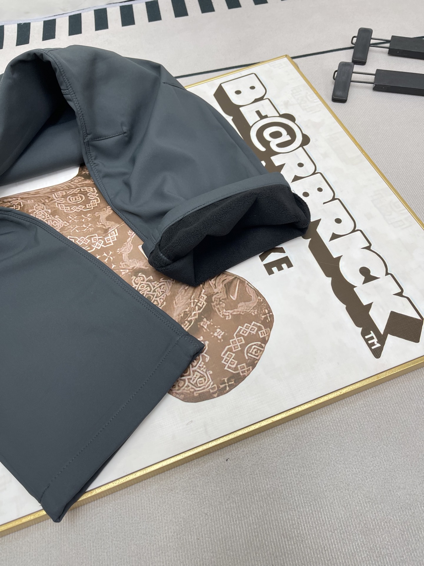 Arc'teryx 高仿男款雙色機能長褲 快扣腰帶設計 修身百搭款| 8 Arc'teryx 高仿男款雙色機能長褲 快扣腰帶設計 修身百搭款