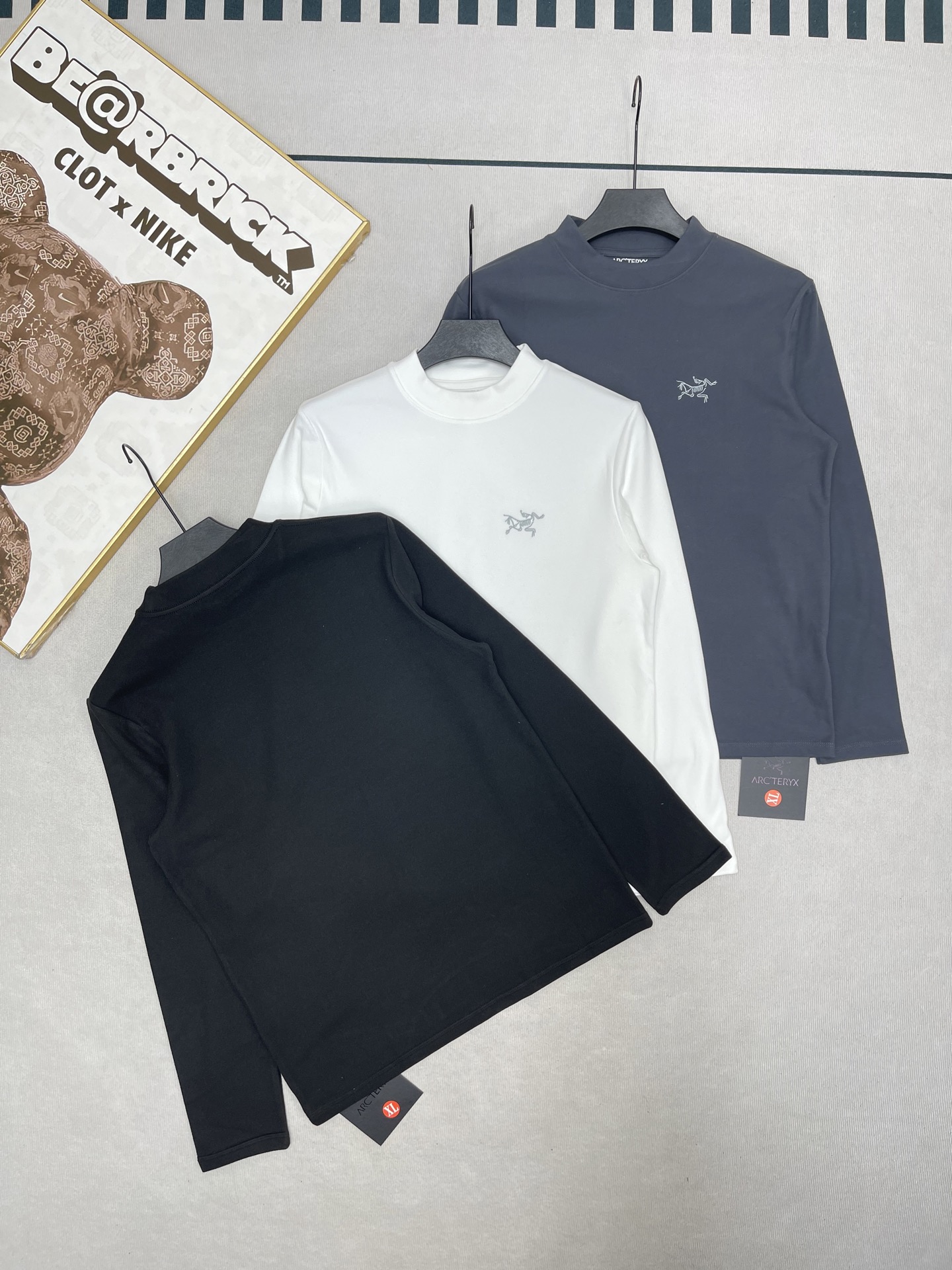 Arc'teryx 一比一長袖打底衫 男款簡約刺繡LOGO三色可選 高彈親膚材質| 11 Arc'teryx 一比一長袖打底衫 男款簡約刺繡LOGO三色可選 高彈親膚材質