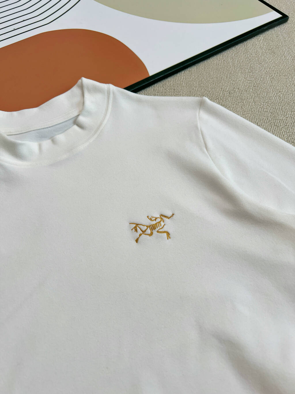 Arc'teryx 高仿打底長袖上衣 三色圓領簡約設計 適合內搭或單穿| 9 Arc'teryx 高仿打底長袖上衣 三色圓領簡約設計 適合內搭或單穿