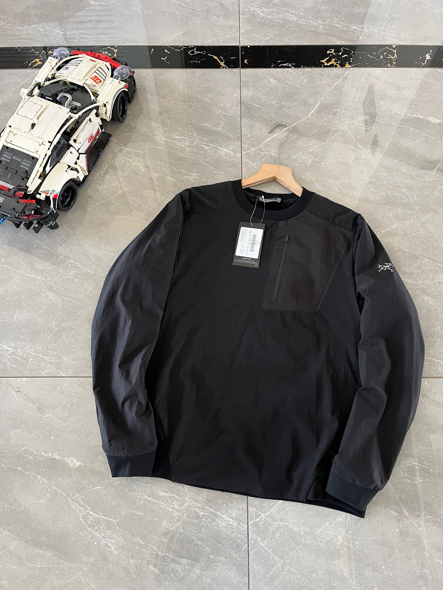 Arc'teryx A貨防風圓領長袖上衣 黑色雙款式 胸前拉鍊設計| 12 Arc'teryx A貨防風圓領長袖上衣 黑色雙款式 胸前拉鍊設計