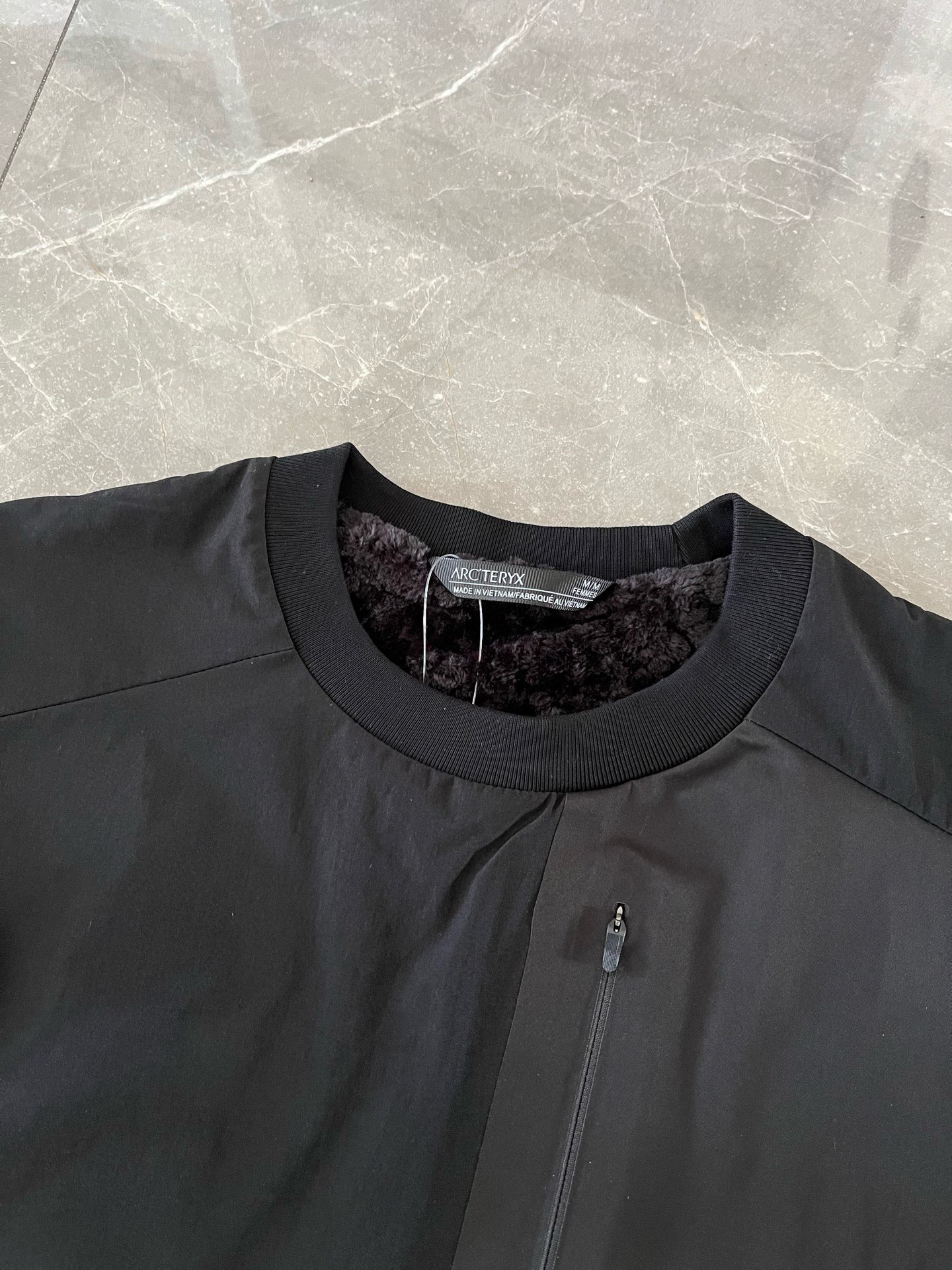 Arc'teryx A貨防風圓領長袖上衣 黑色雙款式 胸前拉鍊設計| 10 Arc'teryx A貨防風圓領長袖上衣 黑色雙款式 胸前拉鍊設計