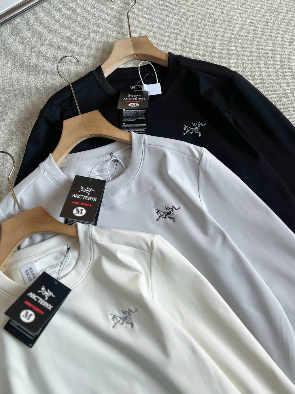 Arc'teryx 一比一機能打底衫 長袖圓領三色設計 簡約百搭實穿款| 13 Arc'teryx 一比一機能打底衫 長袖圓領三色設計 簡約百搭實穿款