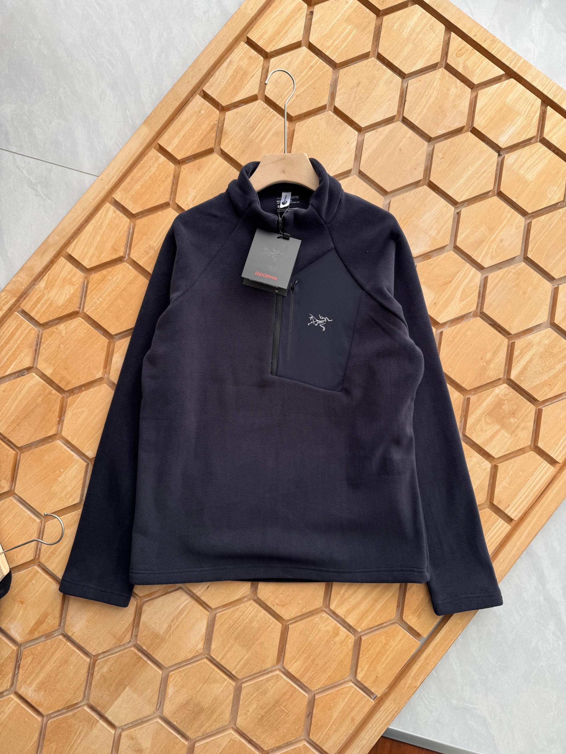 Arc'teryx 一比一男款長袖排汗衫 簡約風格戶外休閒| 10 Arc'teryx 一比一男款長袖排汗衫 簡約風格戶外休閒