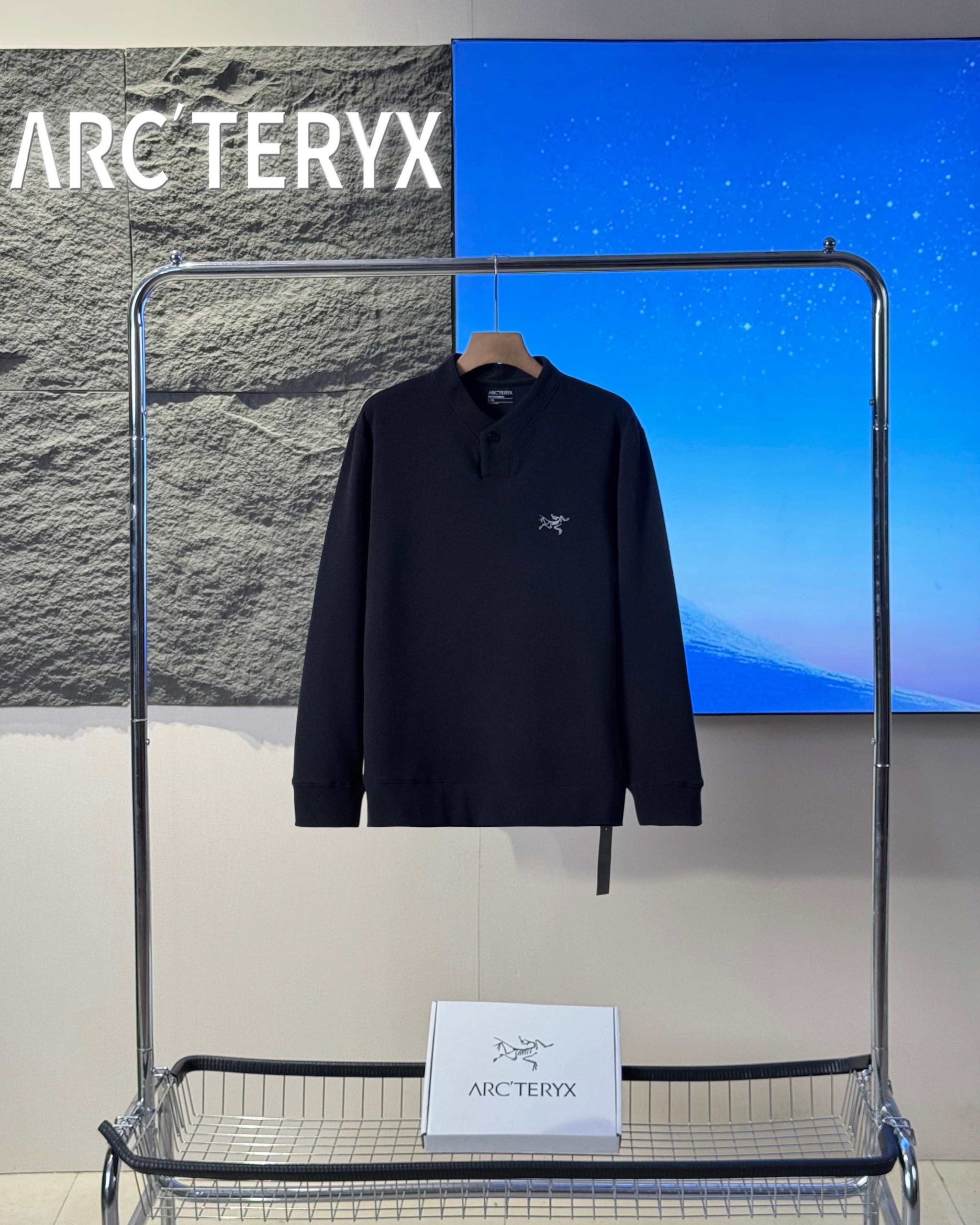 Arc'teryx 高仿男士立領長袖上衣 三釦設計低調有型| 10 Arc'teryx 高仿男士立領長袖上衣 三釦設計低調有型