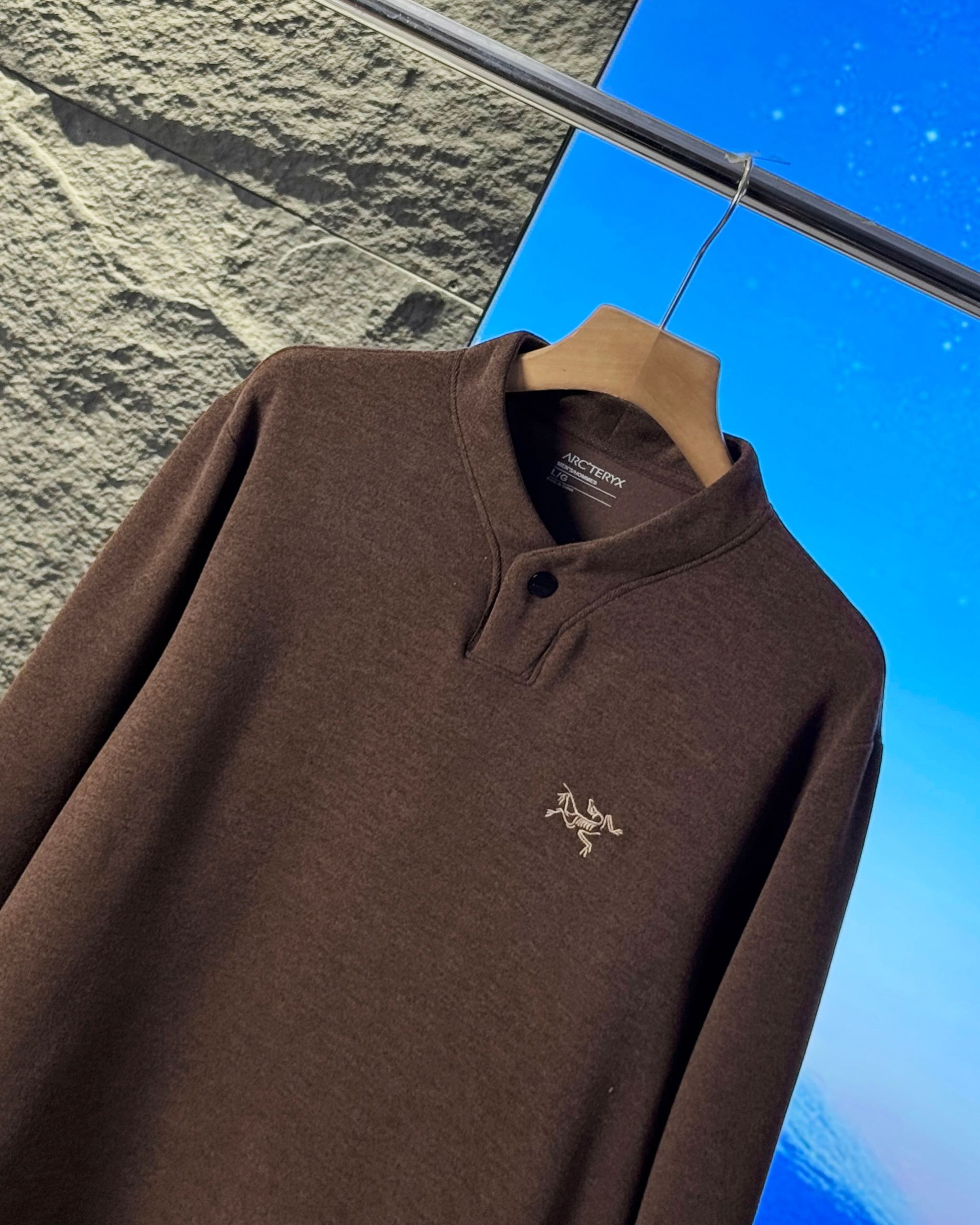 Arc'teryx 高仿男士立領長袖上衣 三釦設計低調有型| 8 Arc'teryx 高仿男士立領長袖上衣 三釦設計低調有型