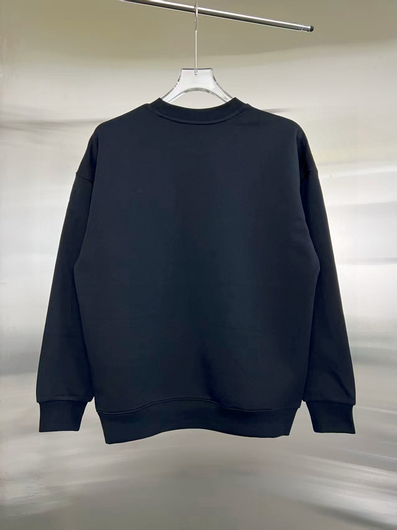 Balenciaga A貨男士圓領衛衣 黑底粉紅BB塗鴉徽章風格 潮感滿分| 11 Balenciaga A貨男士圓領衛衣 黑底粉紅BB塗鴉徽章風格 潮感滿分