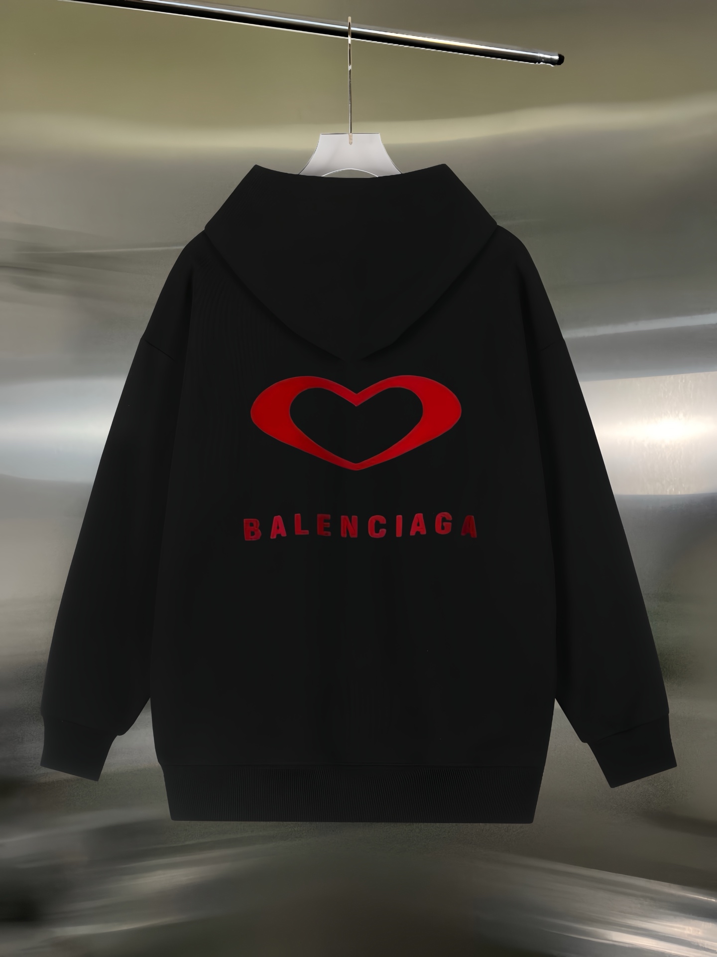 Balenciaga原單男士連帽衛衣 黑色愛心標誌設計 舒適百搭款| 11 Balenciaga原單男士連帽衛衣 黑色愛心標誌設計 舒適百搭款