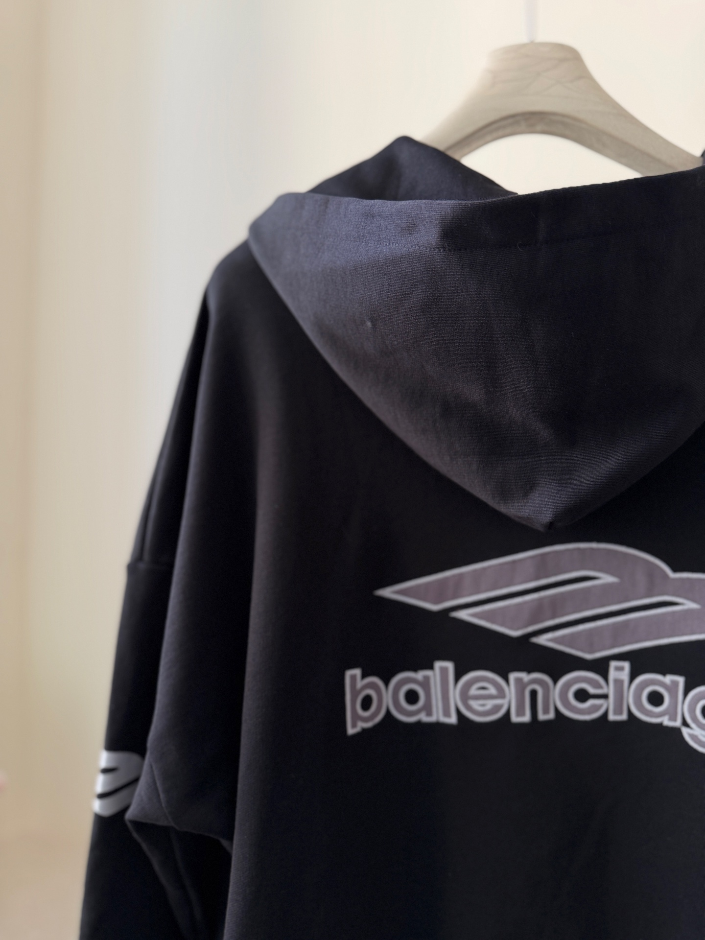 BalenciagaA貨男士黑色拼接連帽衛衣厚磅版型街頭穿搭首選| 13 BalenciagaA貨男士黑色拼接連帽衛衣厚磅版型街頭穿搭首選