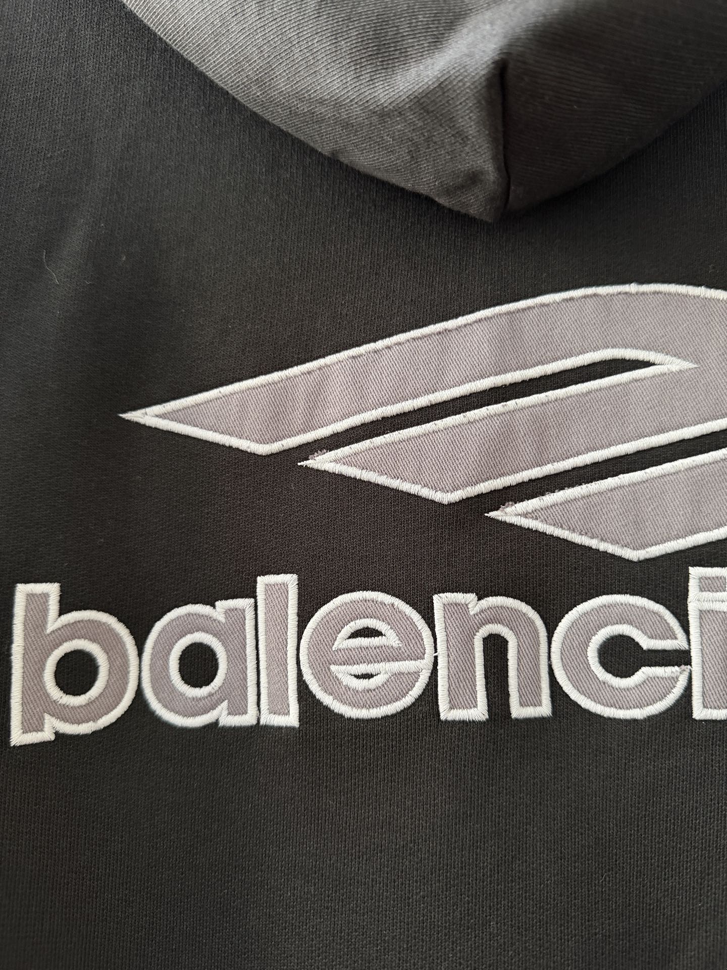 BalenciagaA貨男士黑色拼接連帽衛衣厚磅版型街頭穿搭首選| 12 BalenciagaA貨男士黑色拼接連帽衛衣厚磅版型街頭穿搭首選
