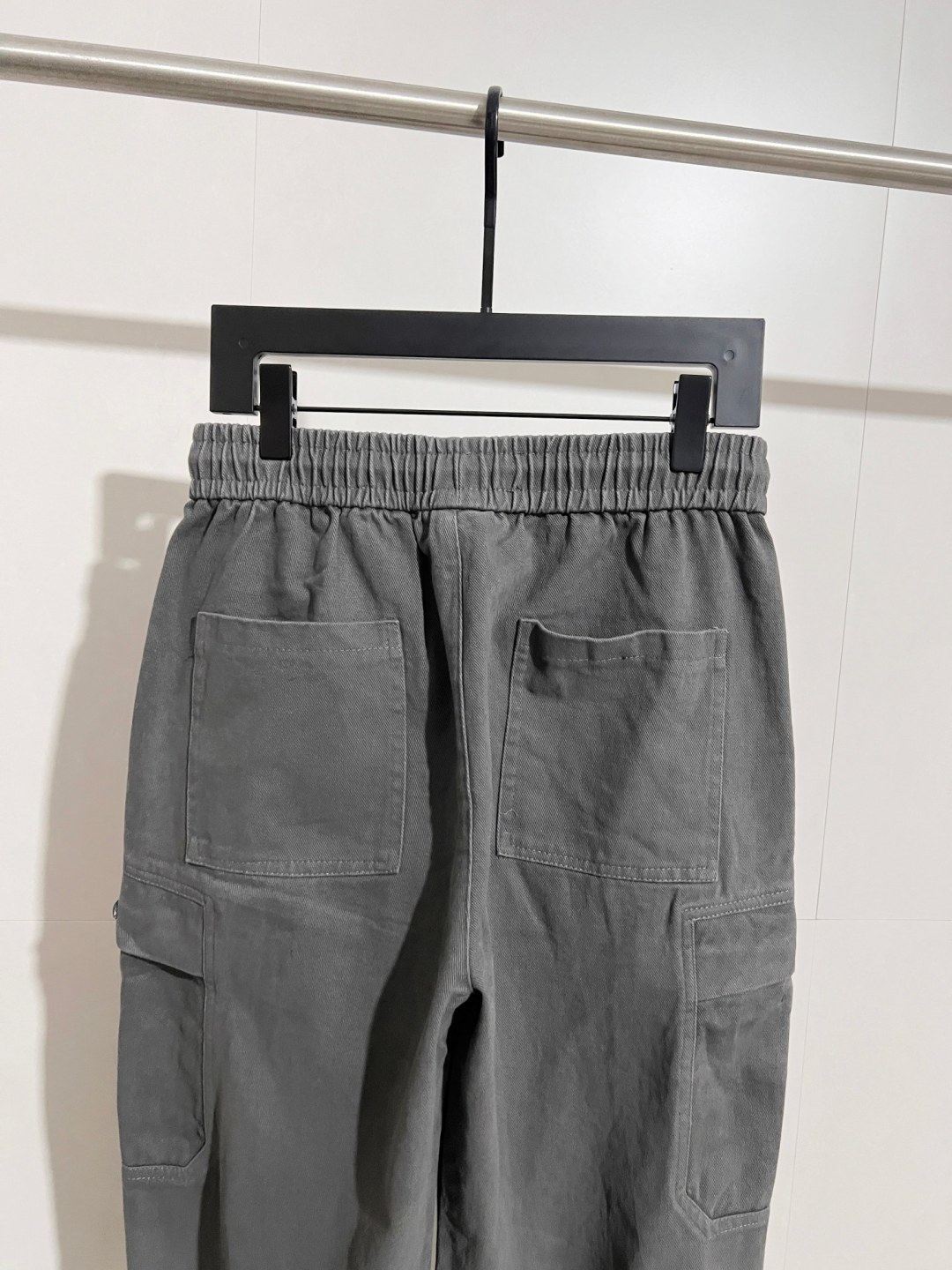 Balenciaga 原單男士多口袋工裝運動褲 寬版剪裁耐看百搭| 12 Balenciaga 原單男士多口袋工裝運動褲 寬版剪裁耐看百搭