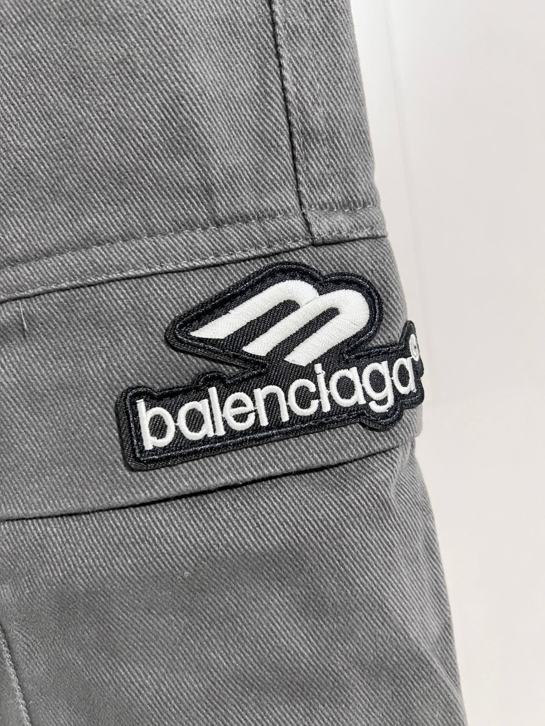 Balenciaga 原單男士多口袋工裝運動褲 寬版剪裁耐看百搭| 11 Balenciaga 原單男士多口袋工裝運動褲 寬版剪裁耐看百搭
