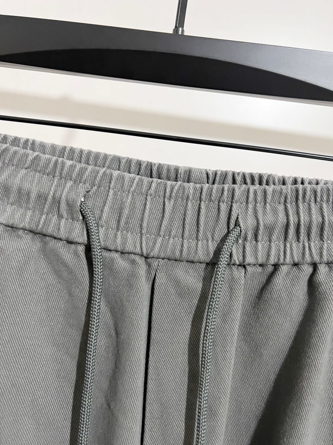 Balenciaga 原單男士多口袋工裝運動褲 寬版剪裁耐看百搭| 10 Balenciaga 原單男士多口袋工裝運動褲 寬版剪裁耐看百搭