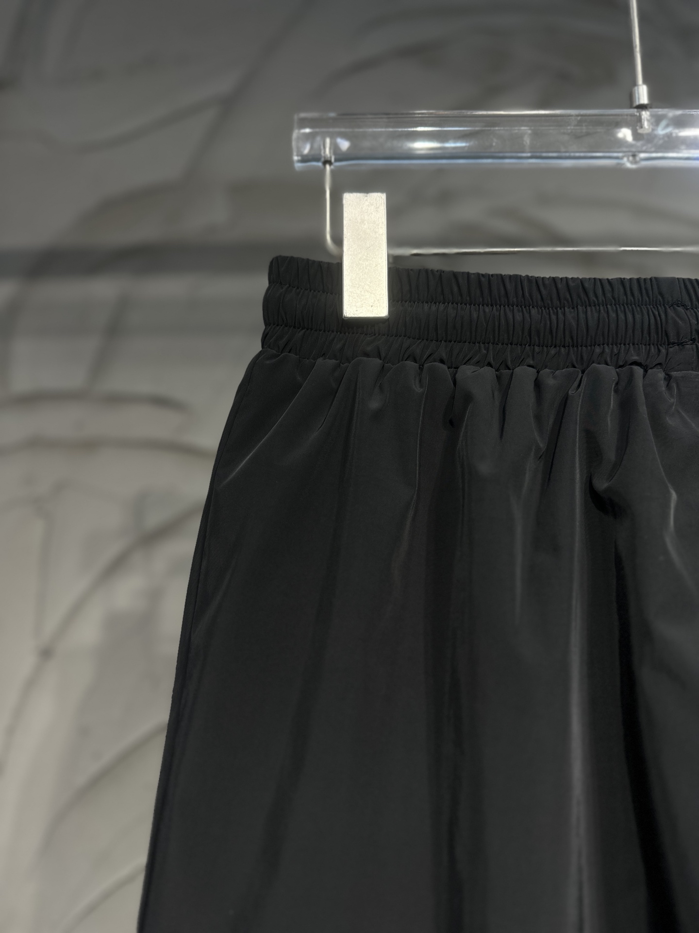 Balenciaga A貨男士刺繡徽章休閒運動褲 防潑水寬版百搭褲款| 7 Balenciaga A貨男士刺繡徽章休閒運動褲 防潑水寬版百搭褲款