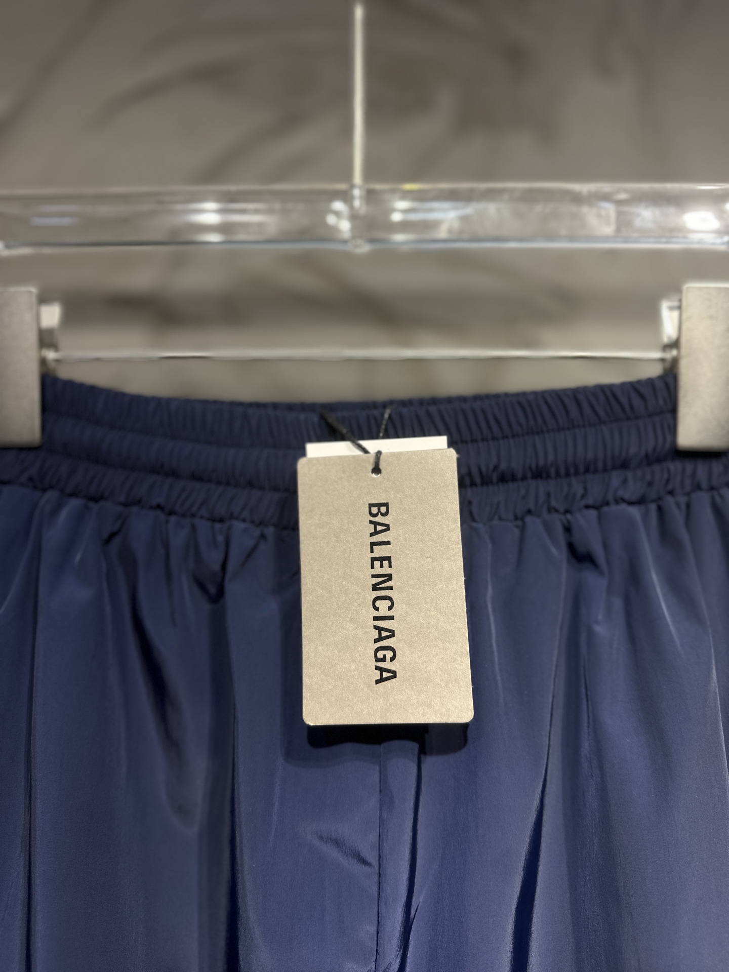 Balenciaga 高仿男士藍色防風運動褲 休閒風格寬版設計| 9 Balenciaga 高仿男士藍色防風運動褲 休閒風格寬版設計