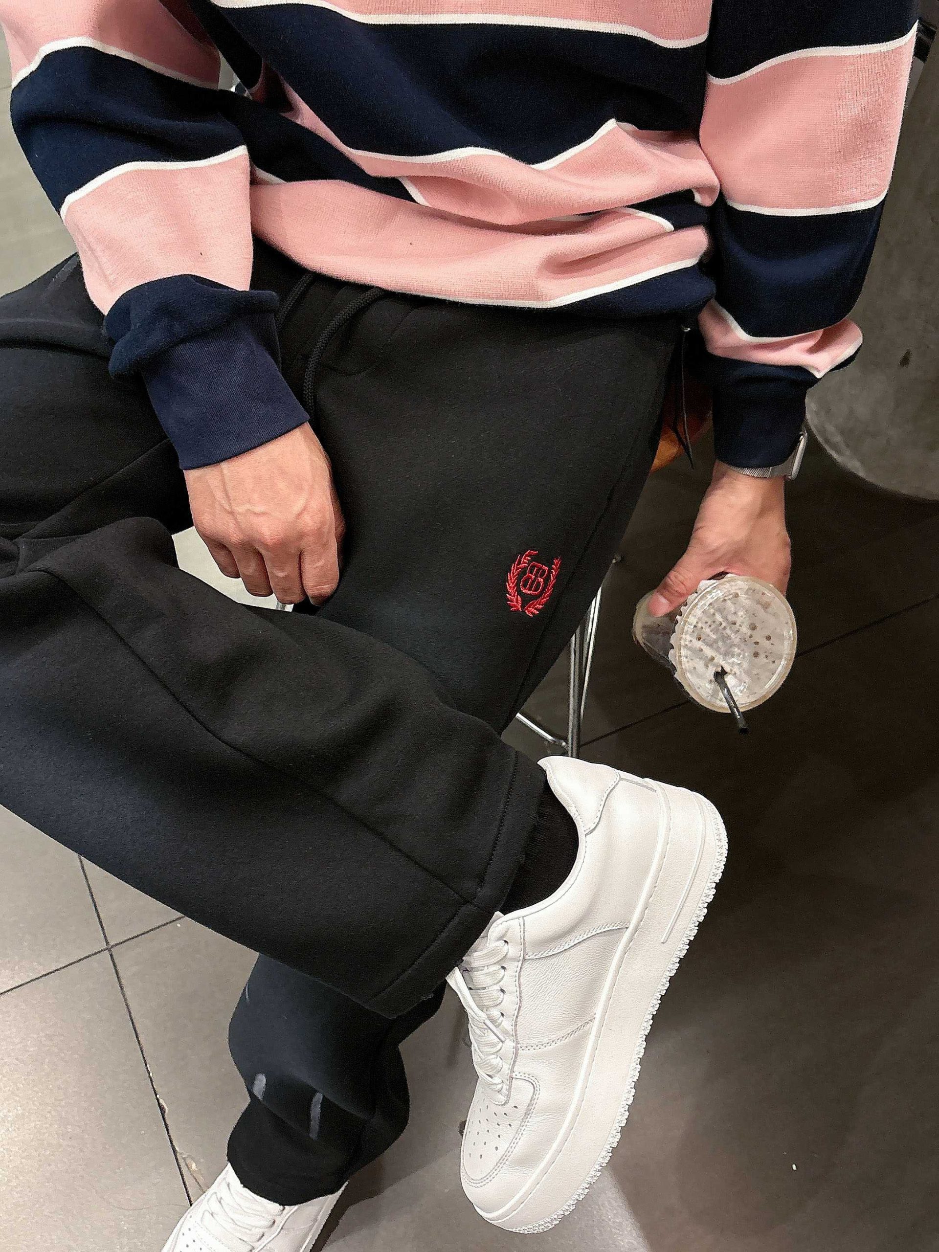 Balenciaga 原單男士黑色刷痕運動褲 休閒寬版百搭剪裁| 7 Balenciaga 原單男士黑色刷痕運動褲 休閒寬版百搭剪裁